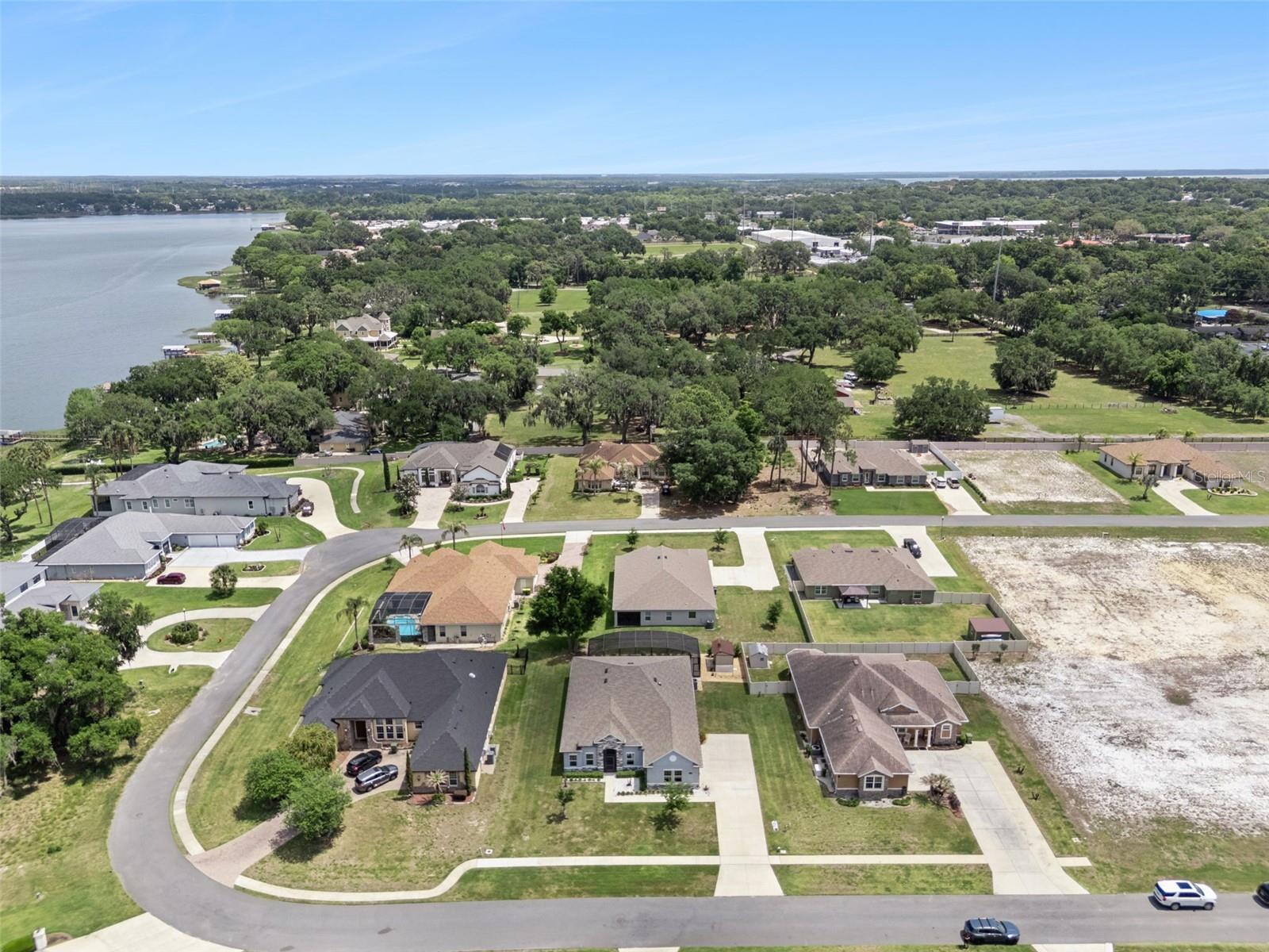 714 Oaks Shores Rd Property Photo 44