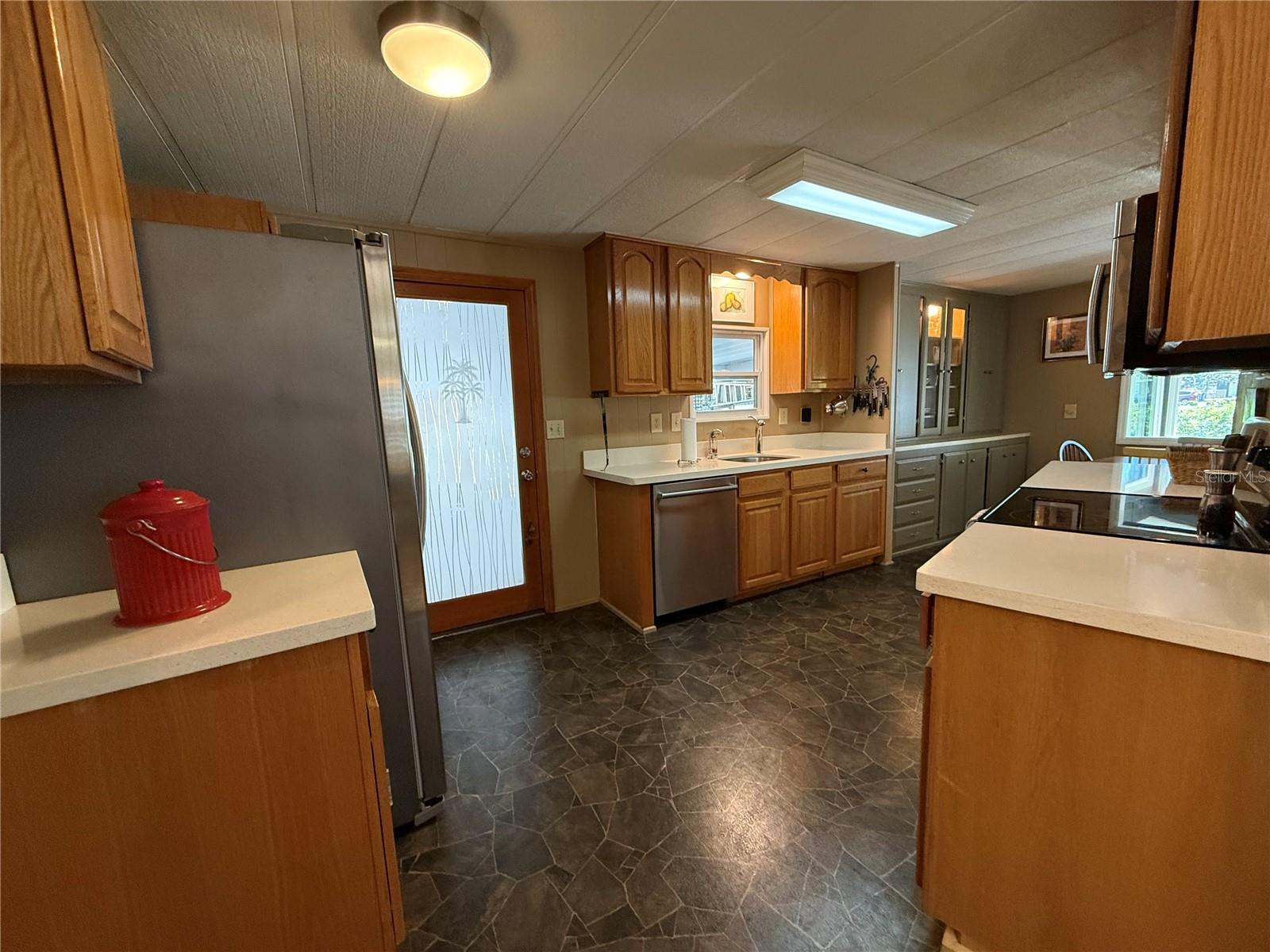 9 S Bobwhite Rd Property Photo 6