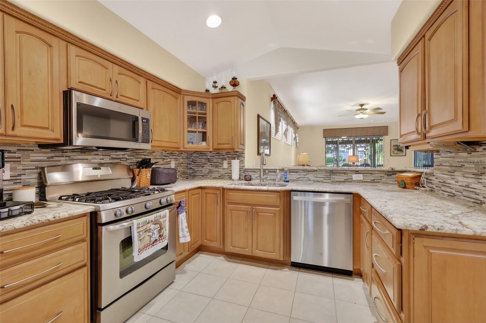 5401 Aurora Dr Property Photo 18