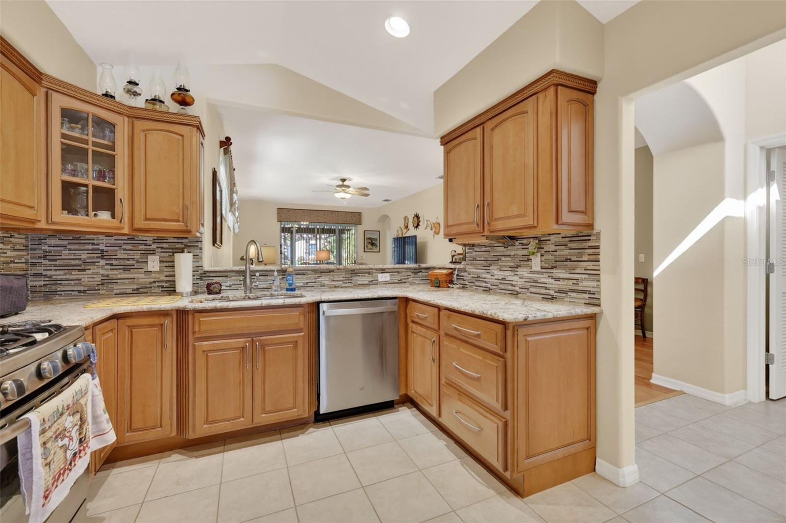 5401 Aurora Dr Property Photo 19