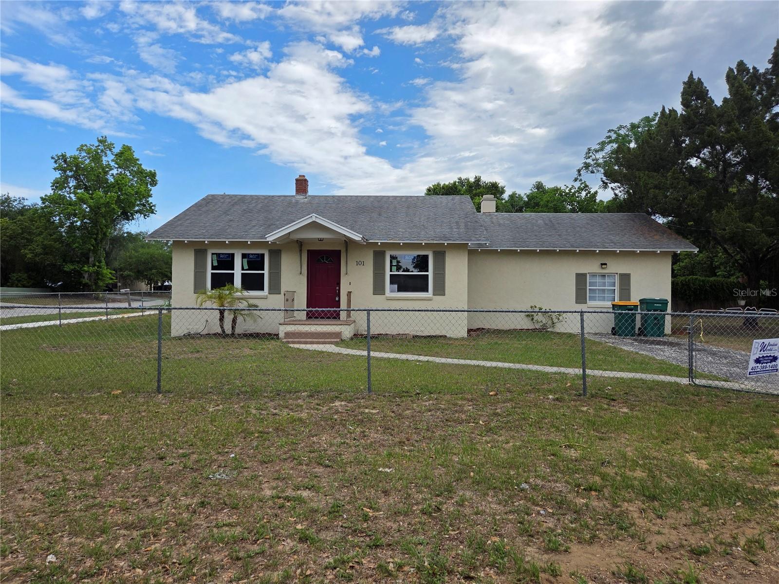 101 E Atwater Ave Property Photo 1