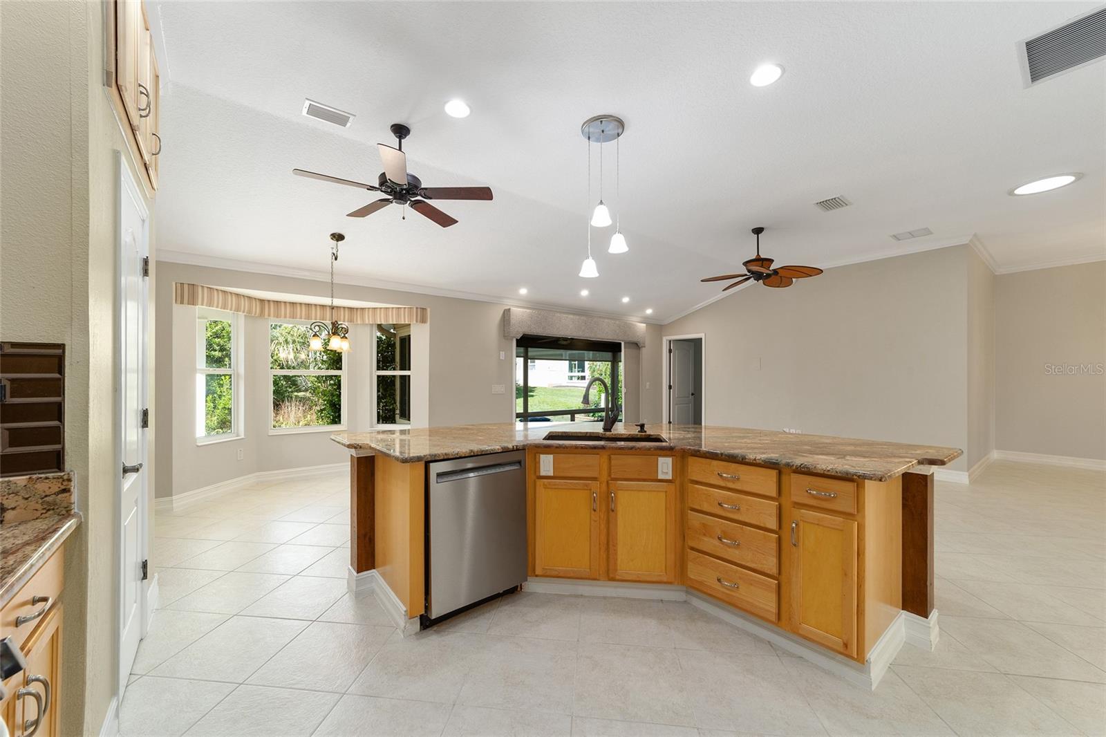 1109 Alcove Loop Property Photo 9
