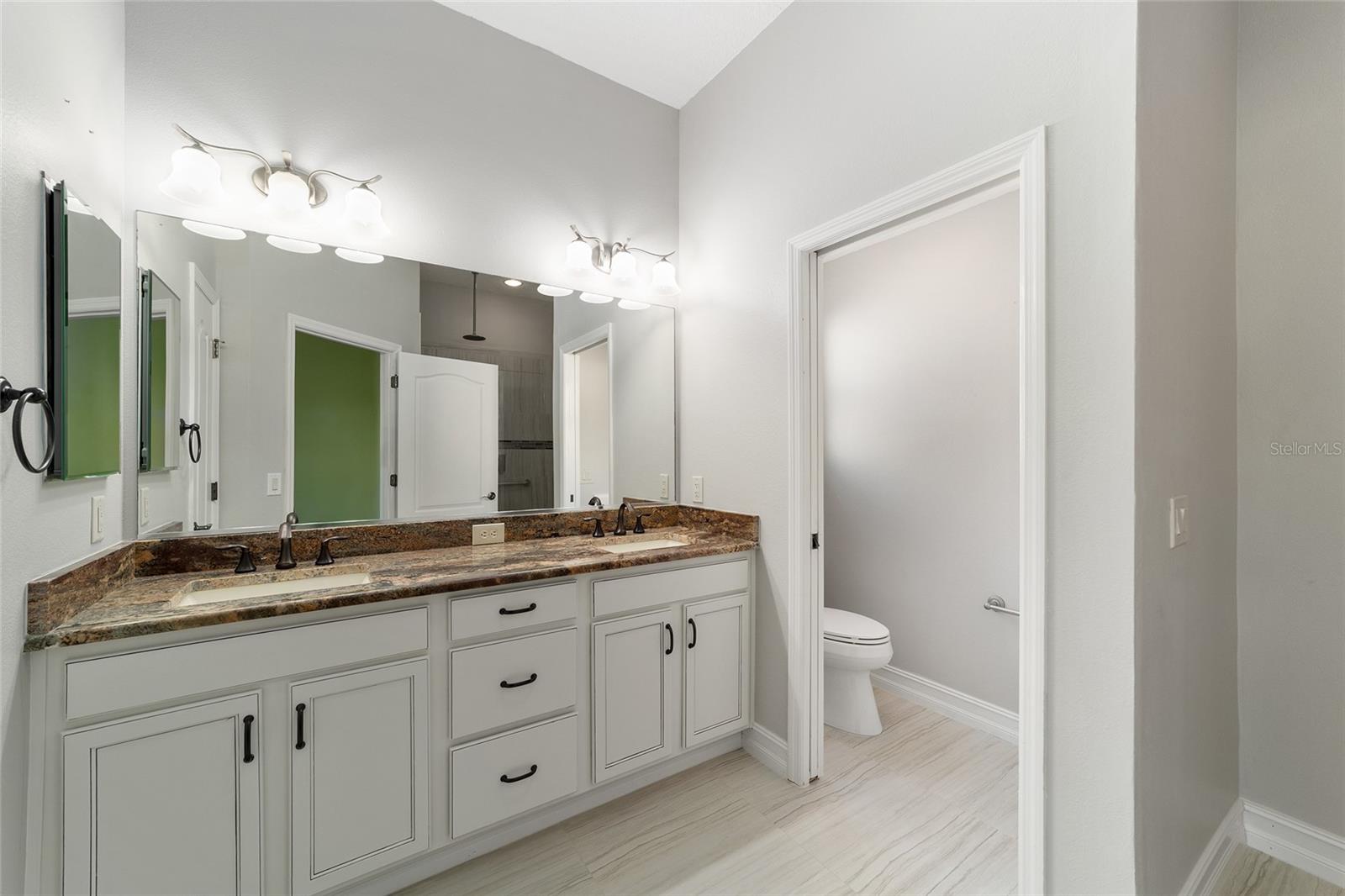 1109 Alcove Loop Property Photo 13