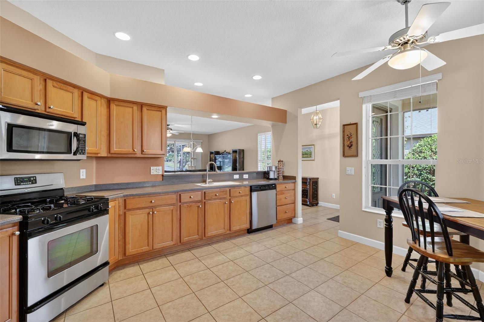 2359 Wakefield Way Property Photo 4