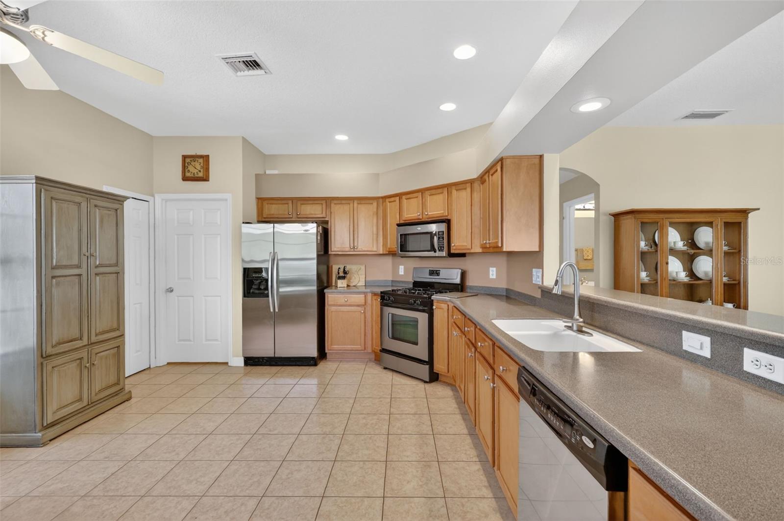 2359 Wakefield Way Property Photo 14