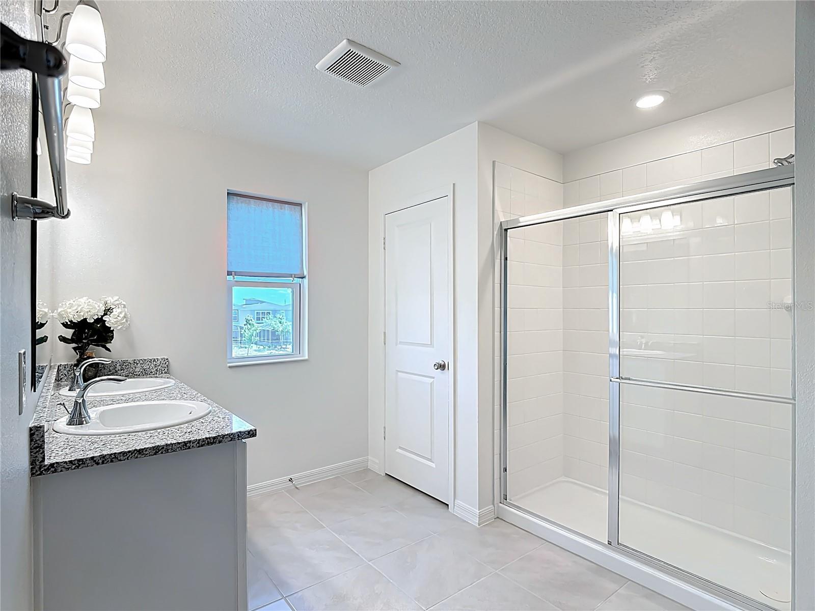 795 Overpool Ave Property Photo 39