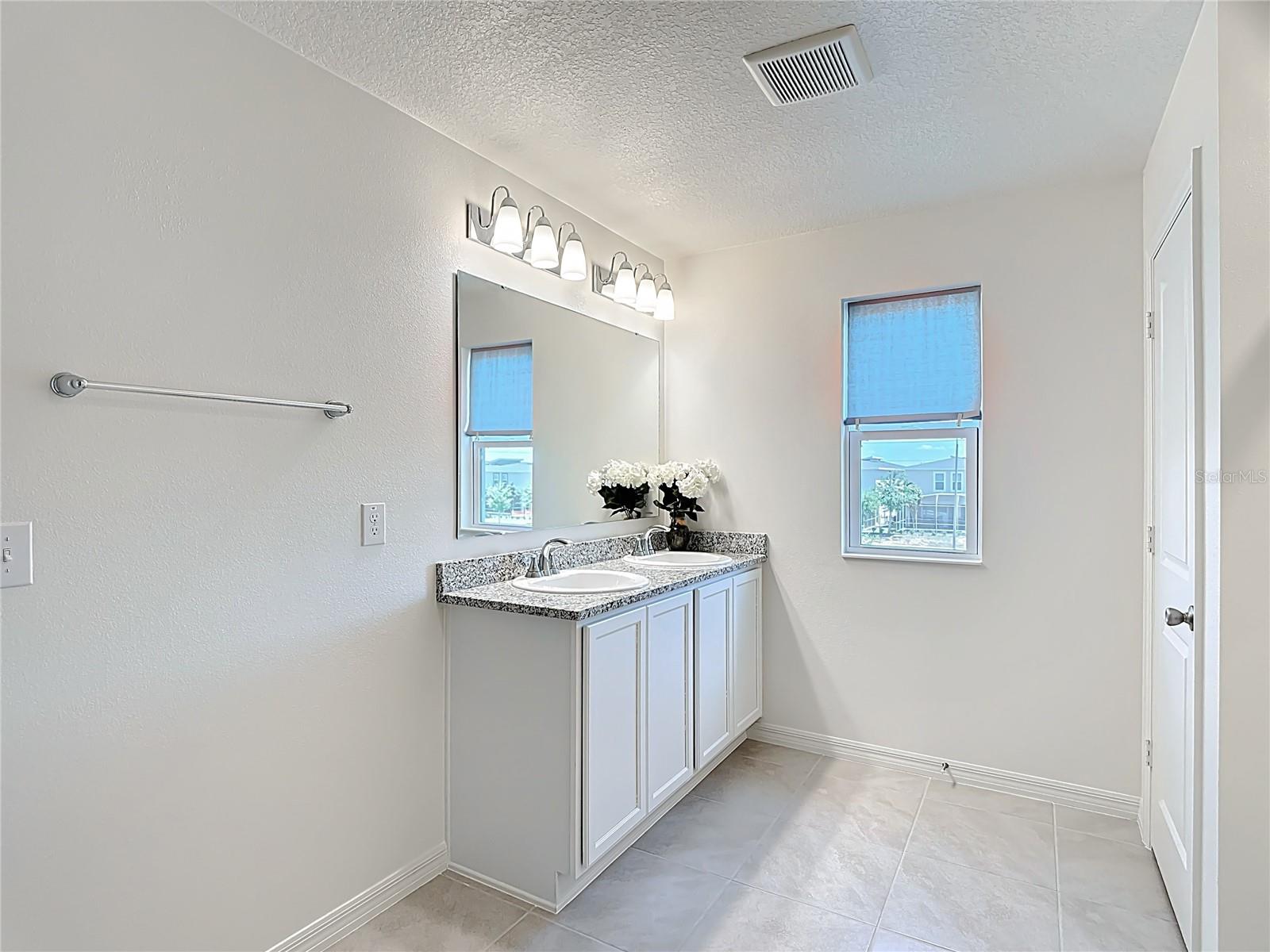 795 Overpool Ave Property Photo 40