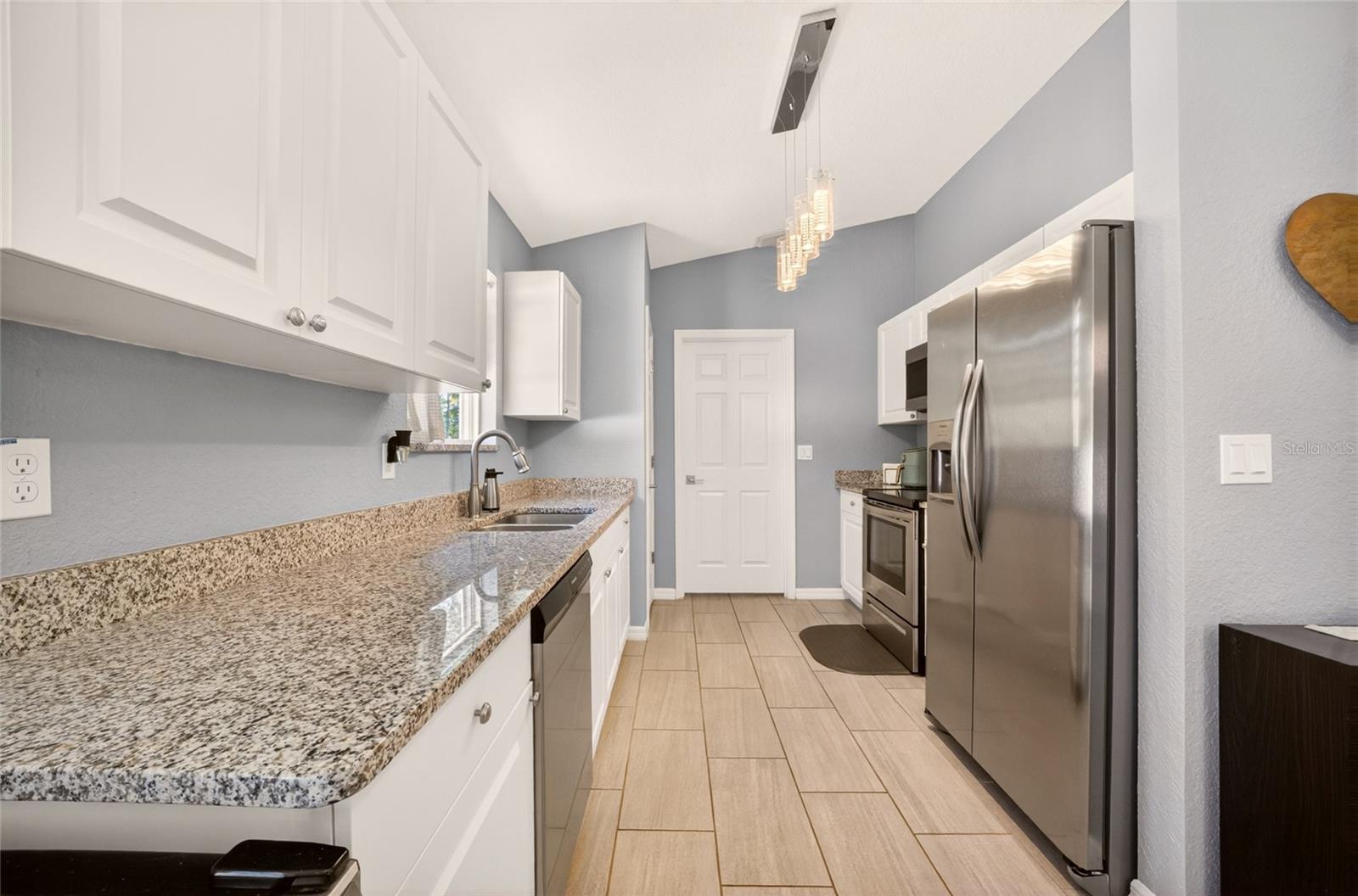 7029 Hemlock Course Property Photo 24
