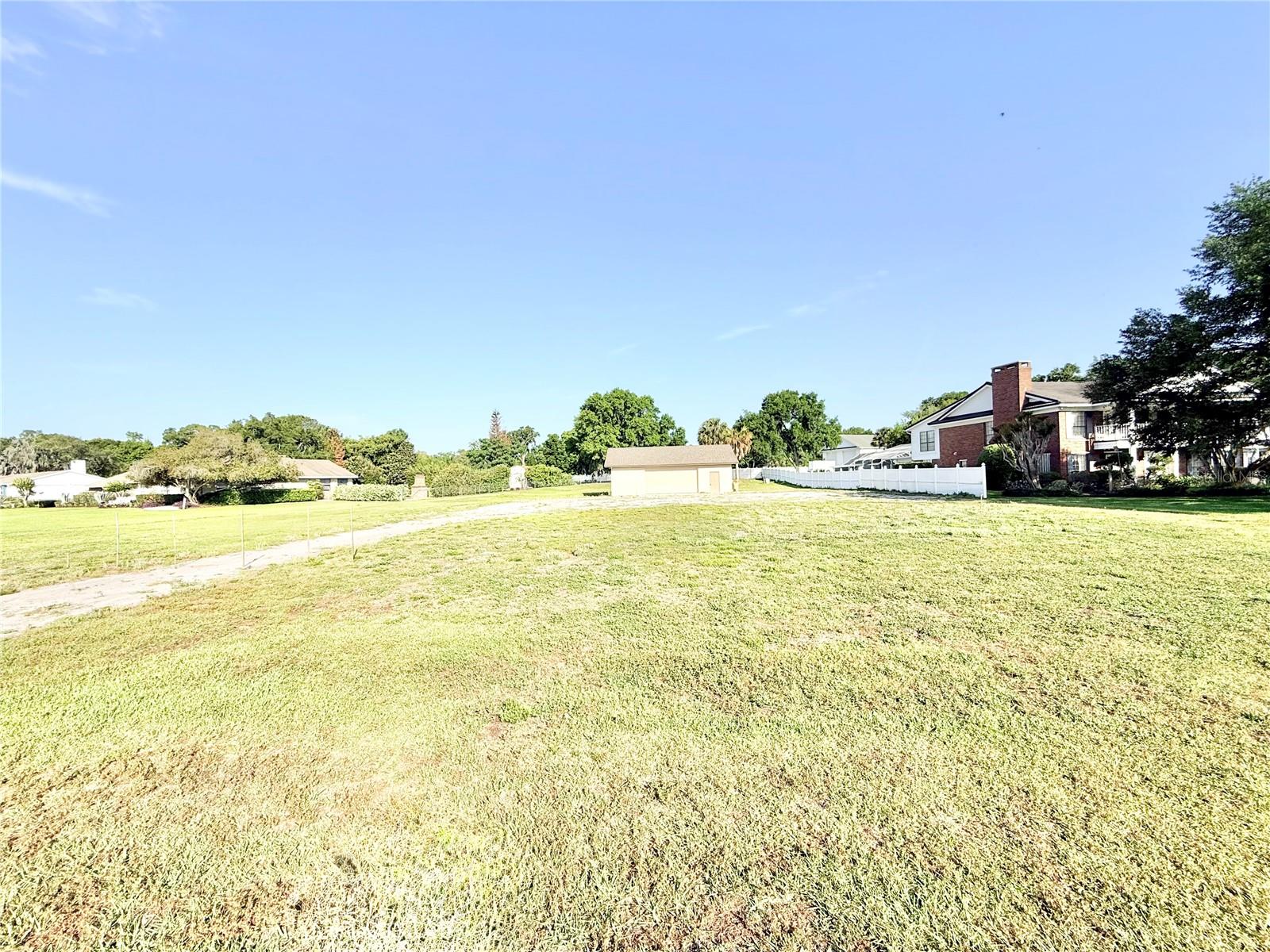 3155 Lakeshore Dr Property Photo 9