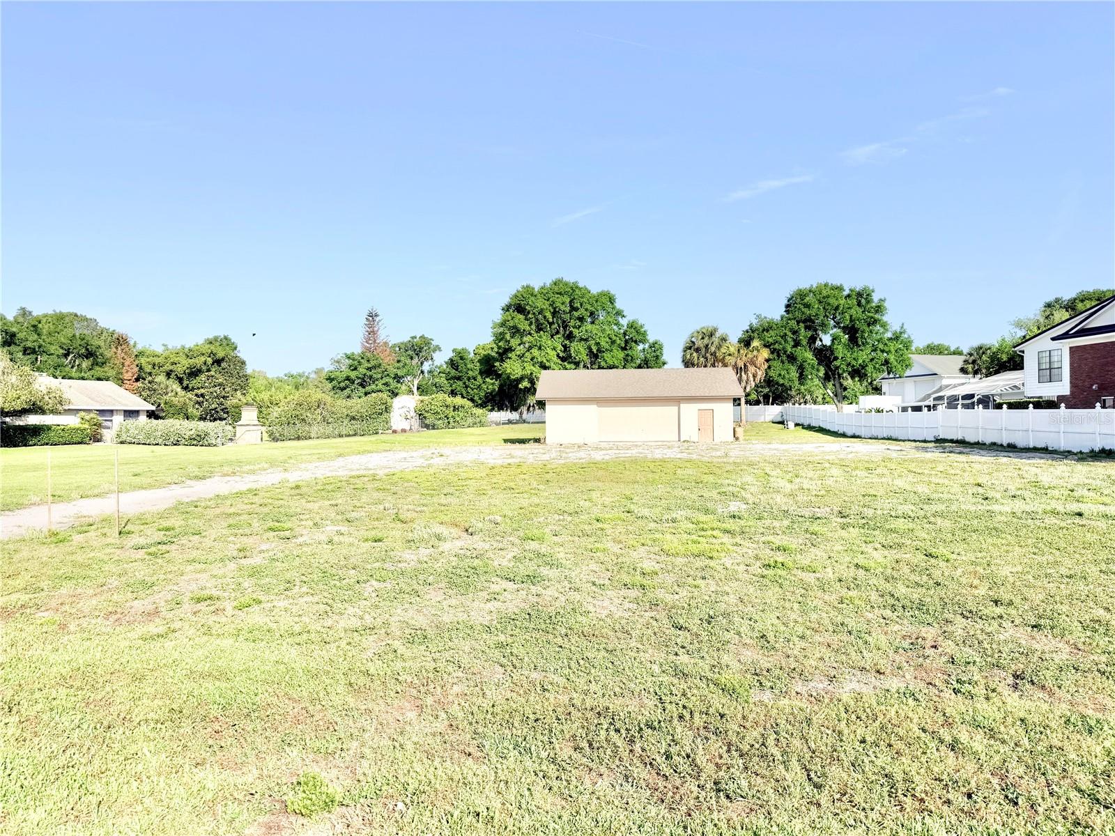 3155 Lakeshore Dr Property Photo 10