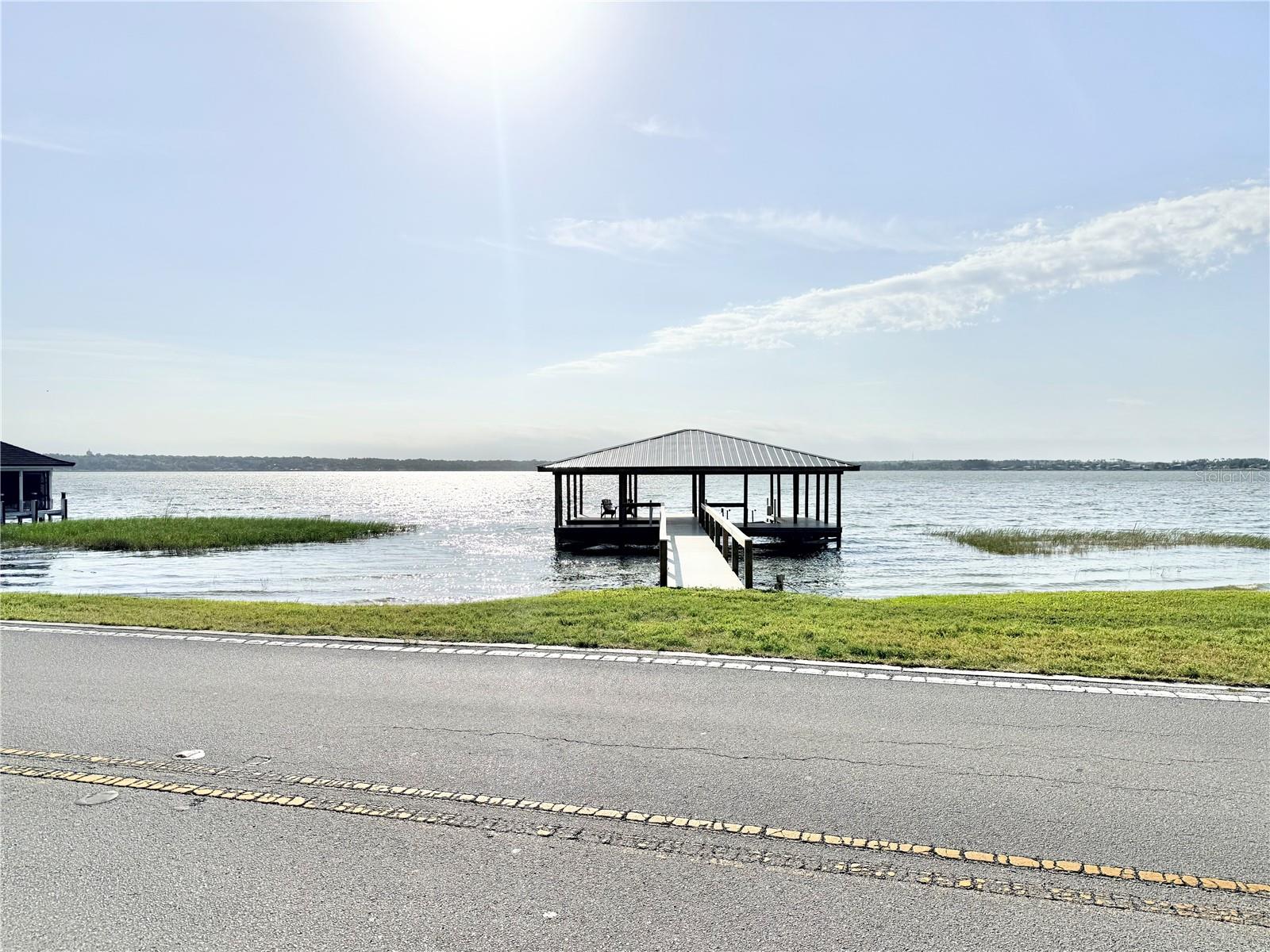 3155 Lakeshore Dr Property Photo 11