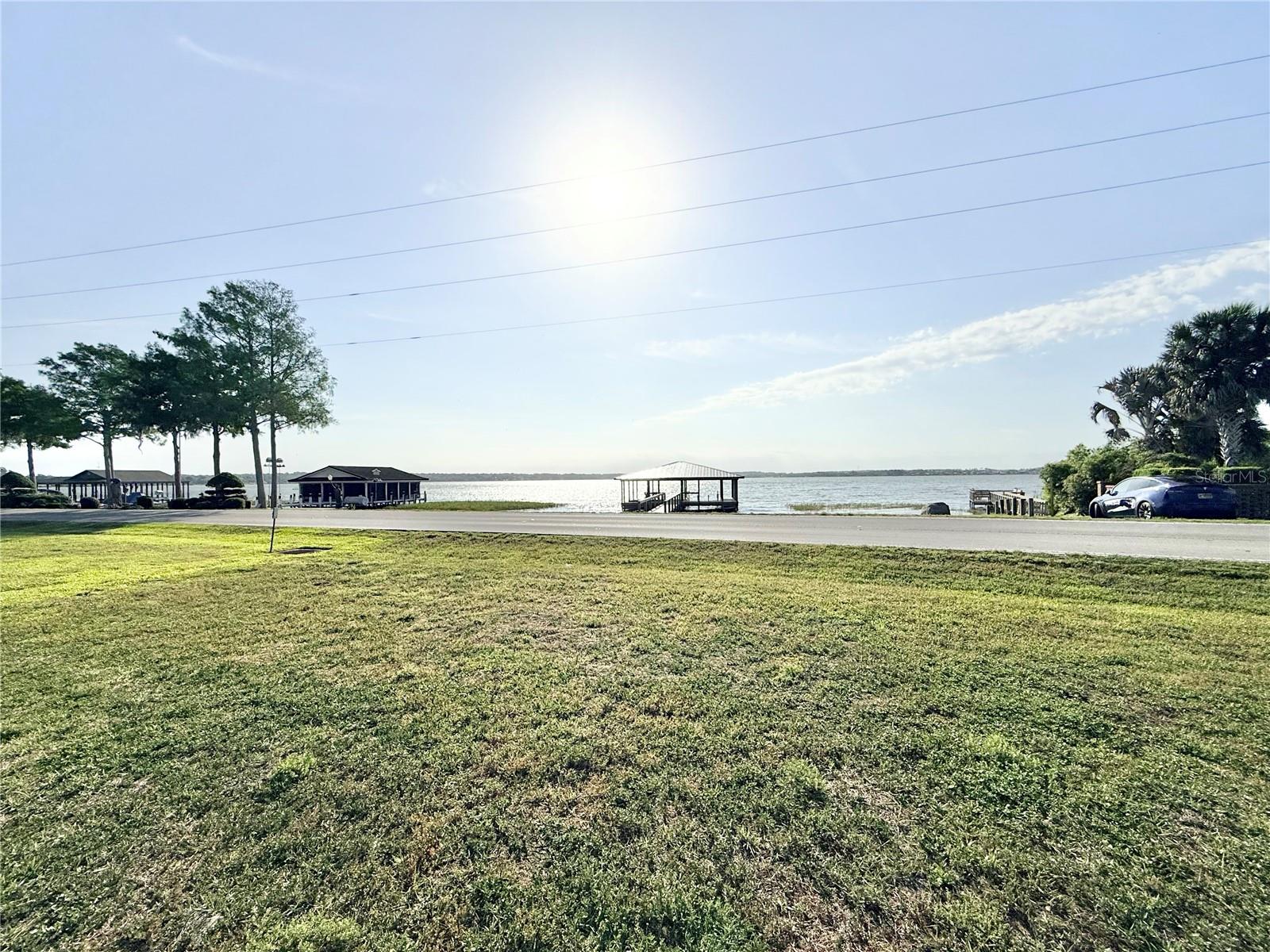 3155 Lakeshore Dr Property Photo 14