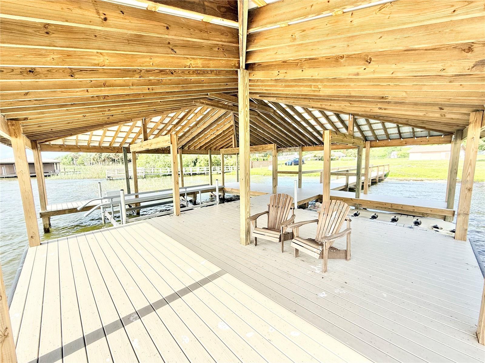 3155 Lakeshore Dr Property Photo 17