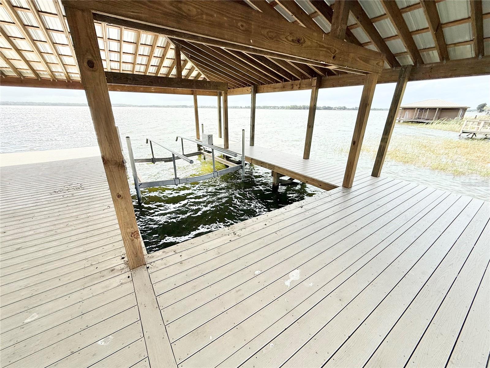 3155 Lakeshore Dr Property Photo 18