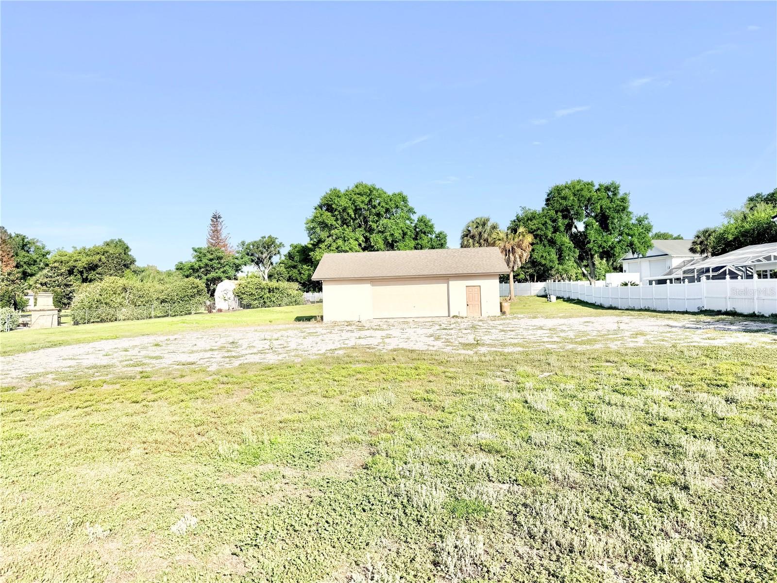 3155 Lakeshore Dr Property Photo 23