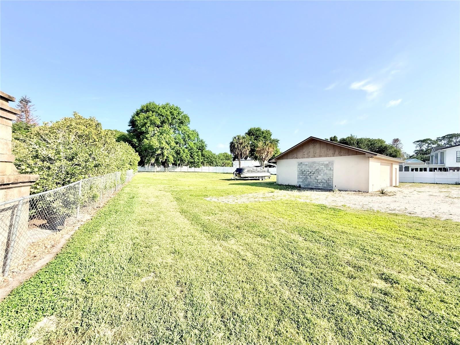 3155 Lakeshore Dr Property Photo 27