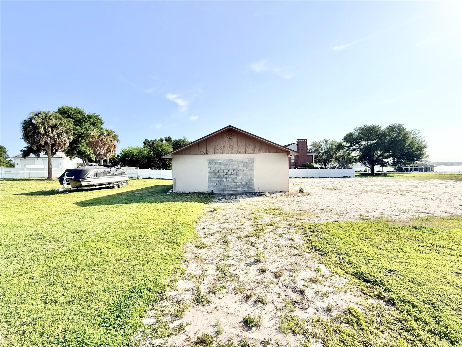 3155 Lakeshore Dr Property Photo 28