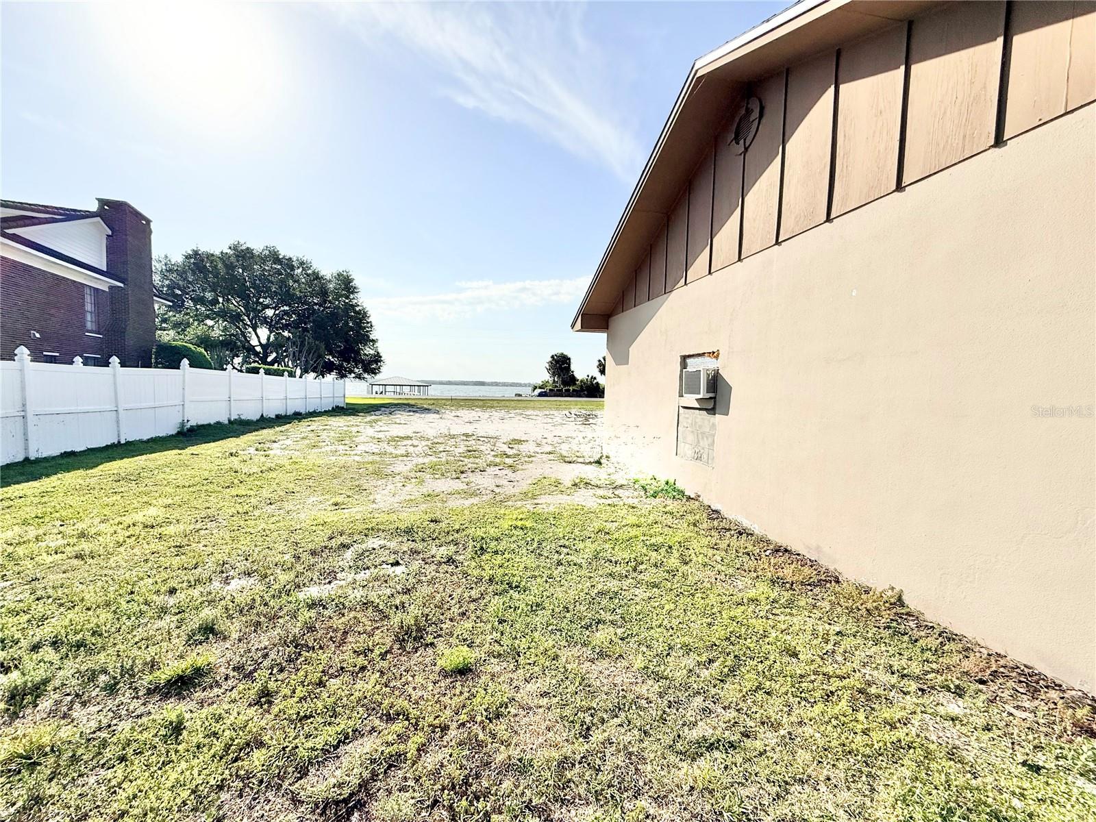 3155 Lakeshore Dr Property Photo 44