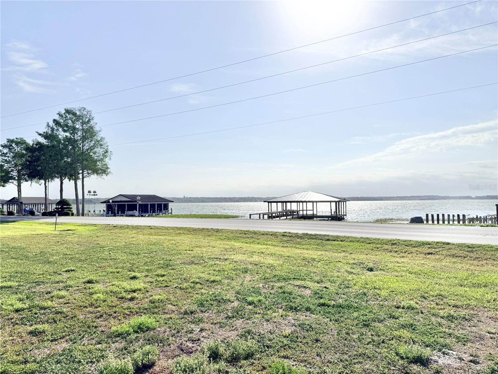 3155 Lakeshore Dr Property Photo 49