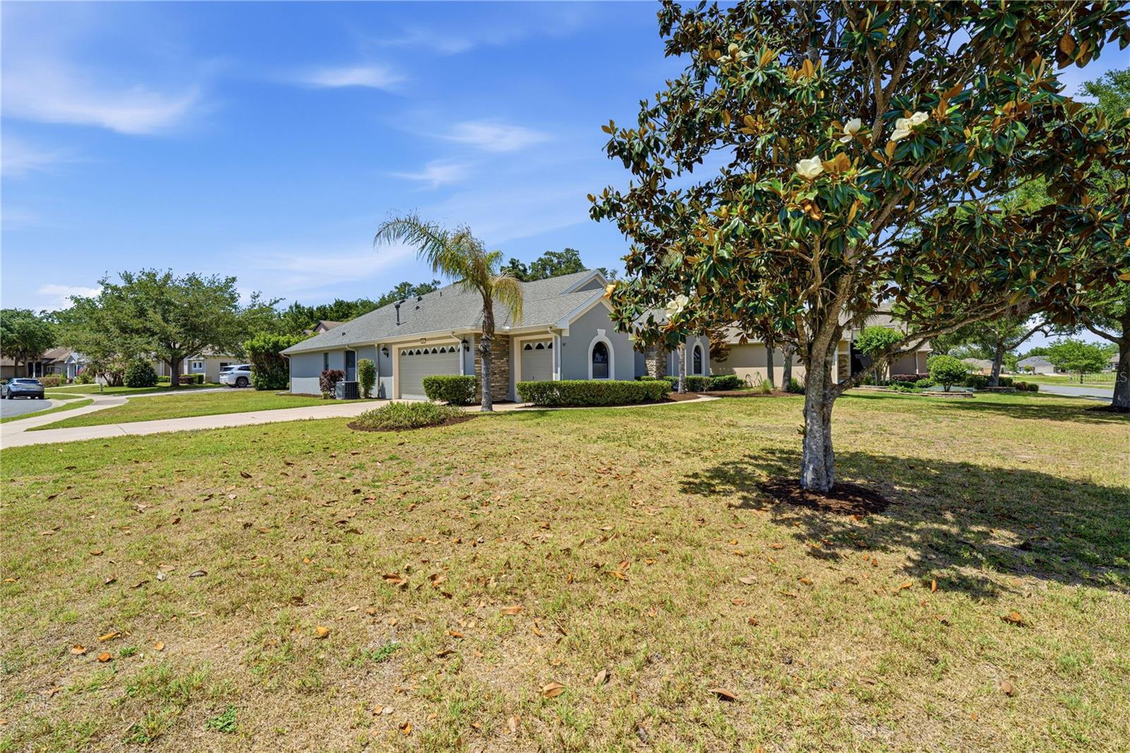 8061 Waterbury Way Property Photo 4