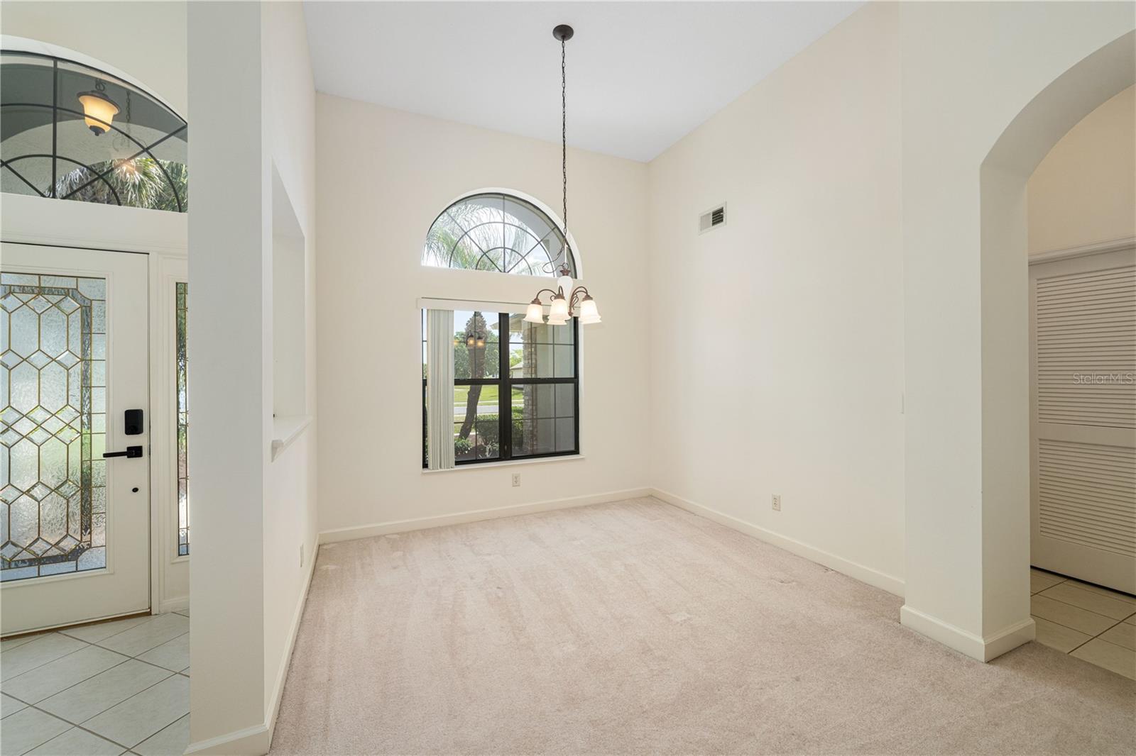 8061 Waterbury Way Property Photo 10