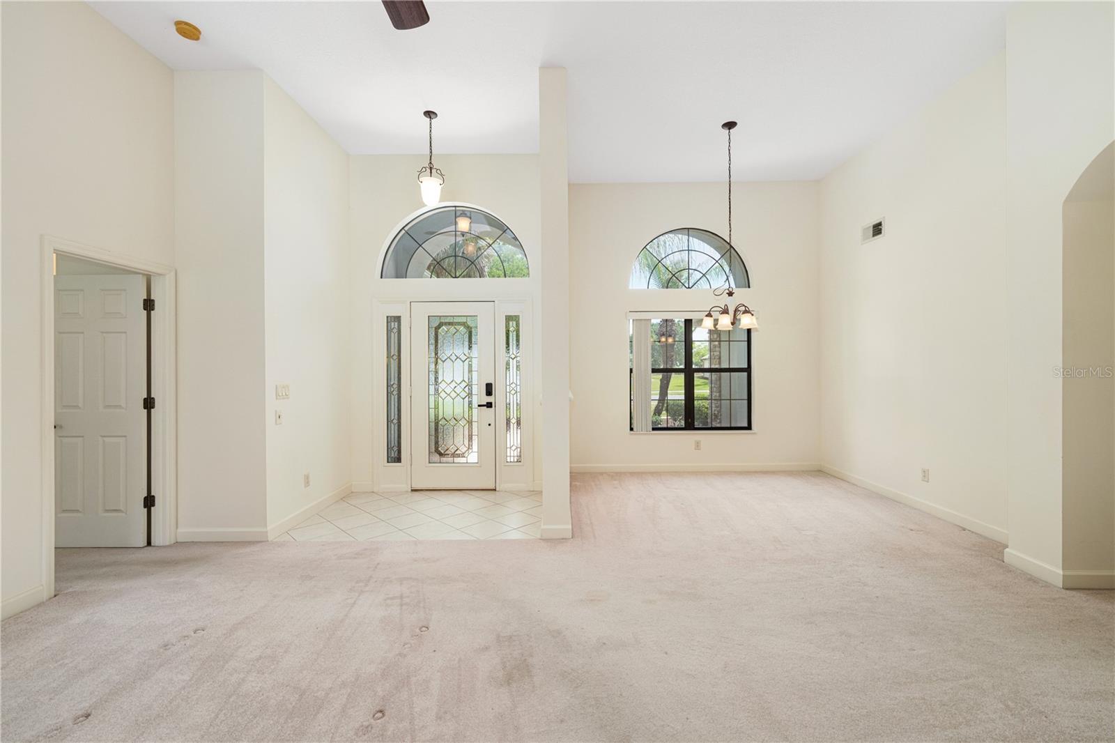 8061 Waterbury Way Property Photo 11