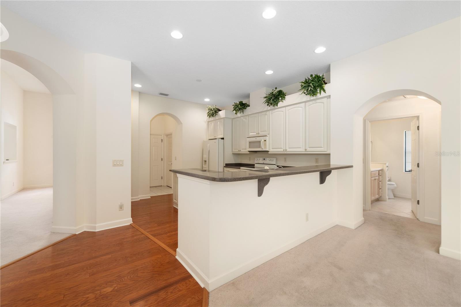 8061 Waterbury Way Property Photo 19