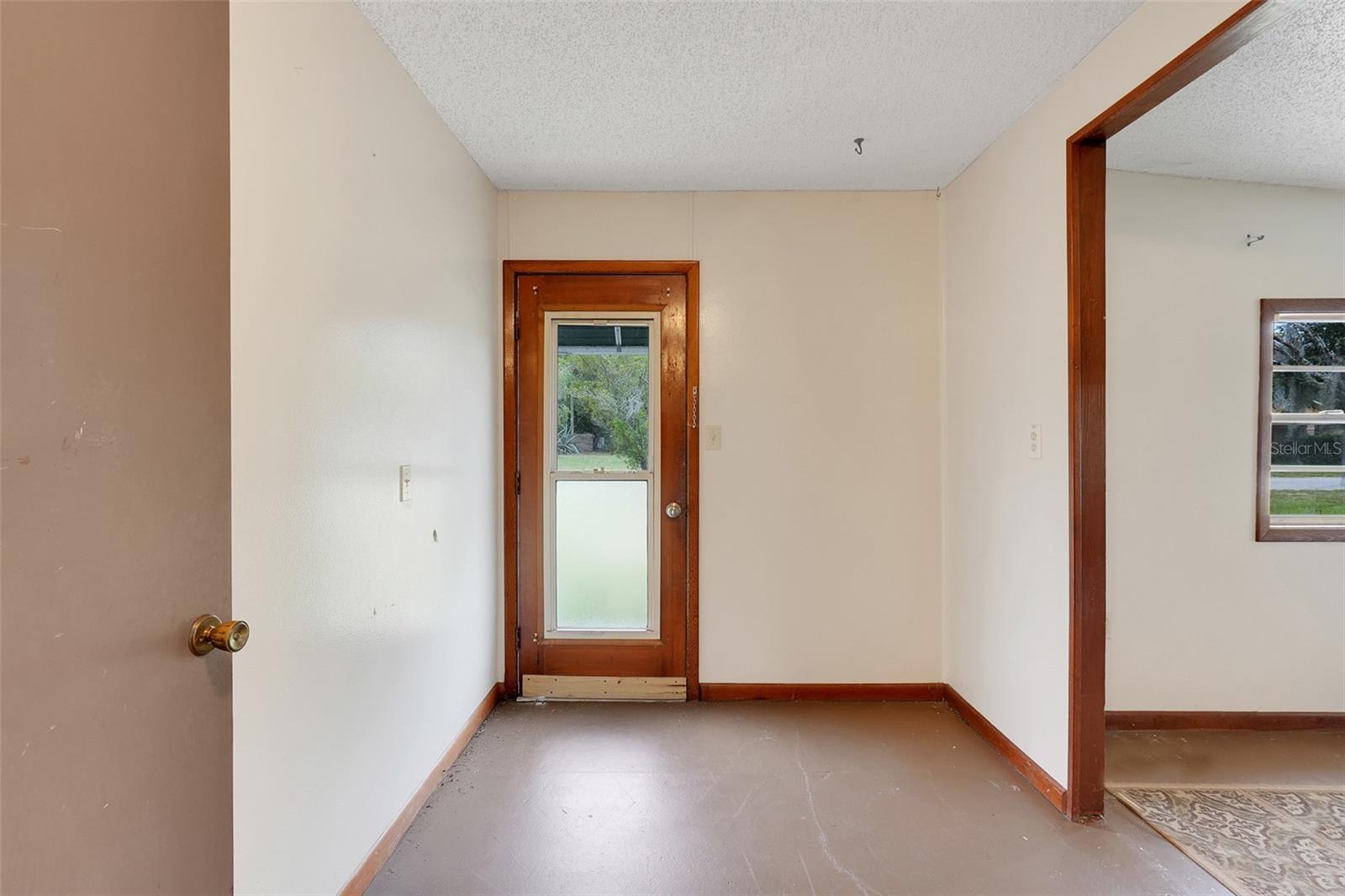11411 Huggins St Property Photo 11