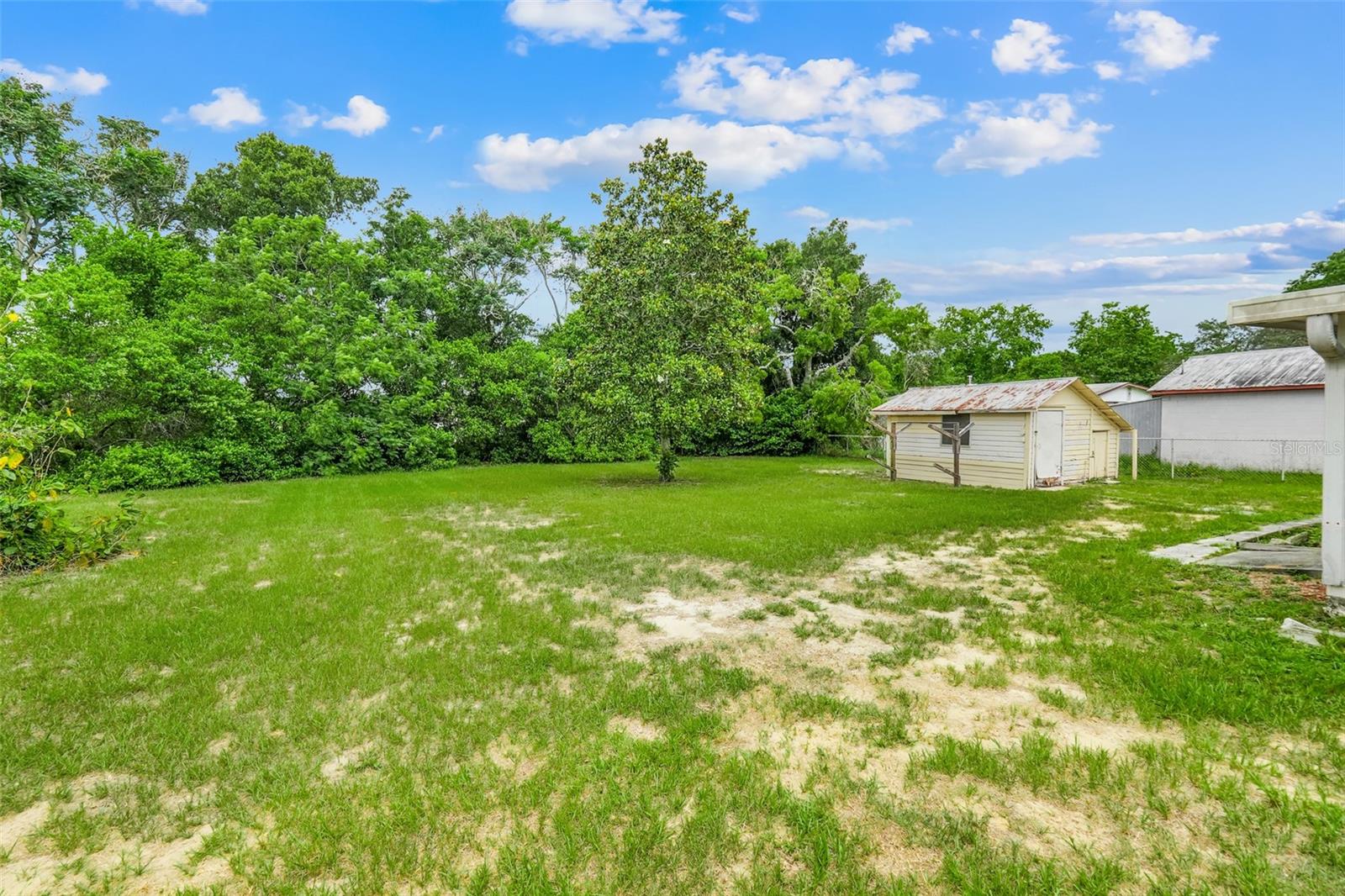 11411 Huggins St Property Photo 28
