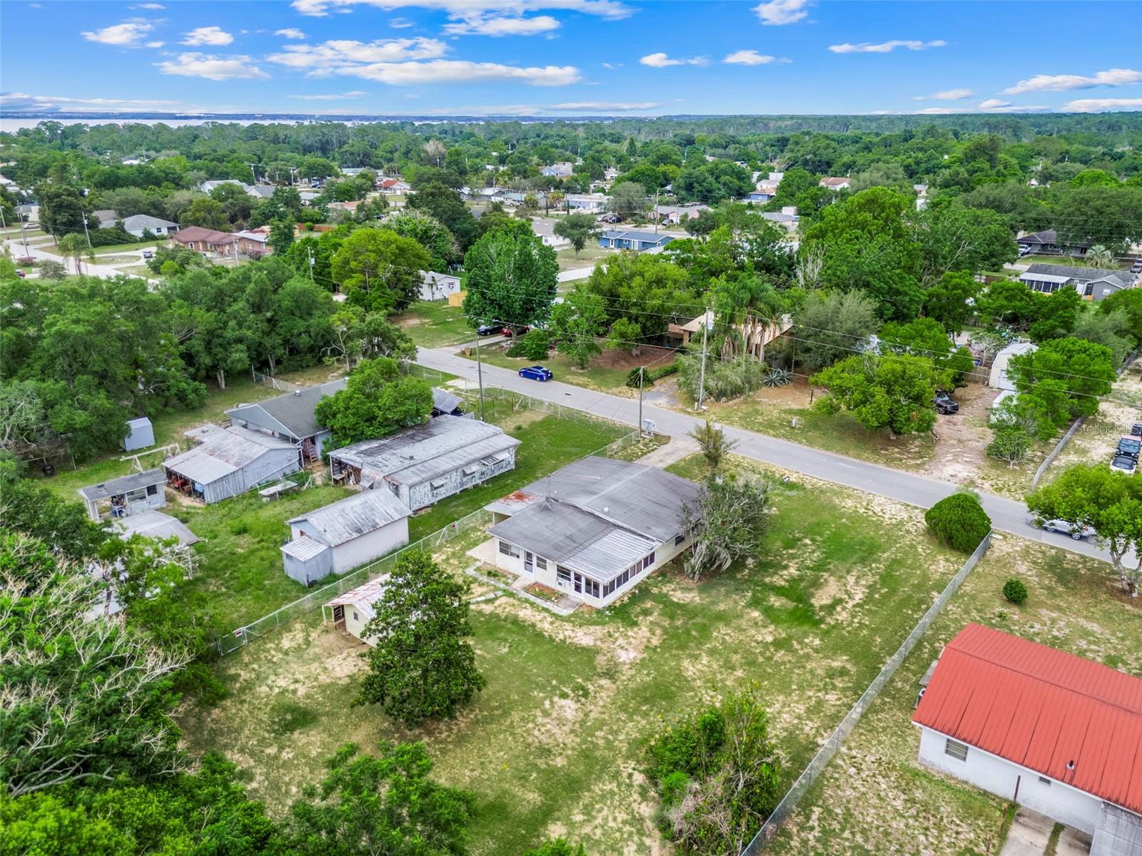11411 Huggins St Property Photo 33