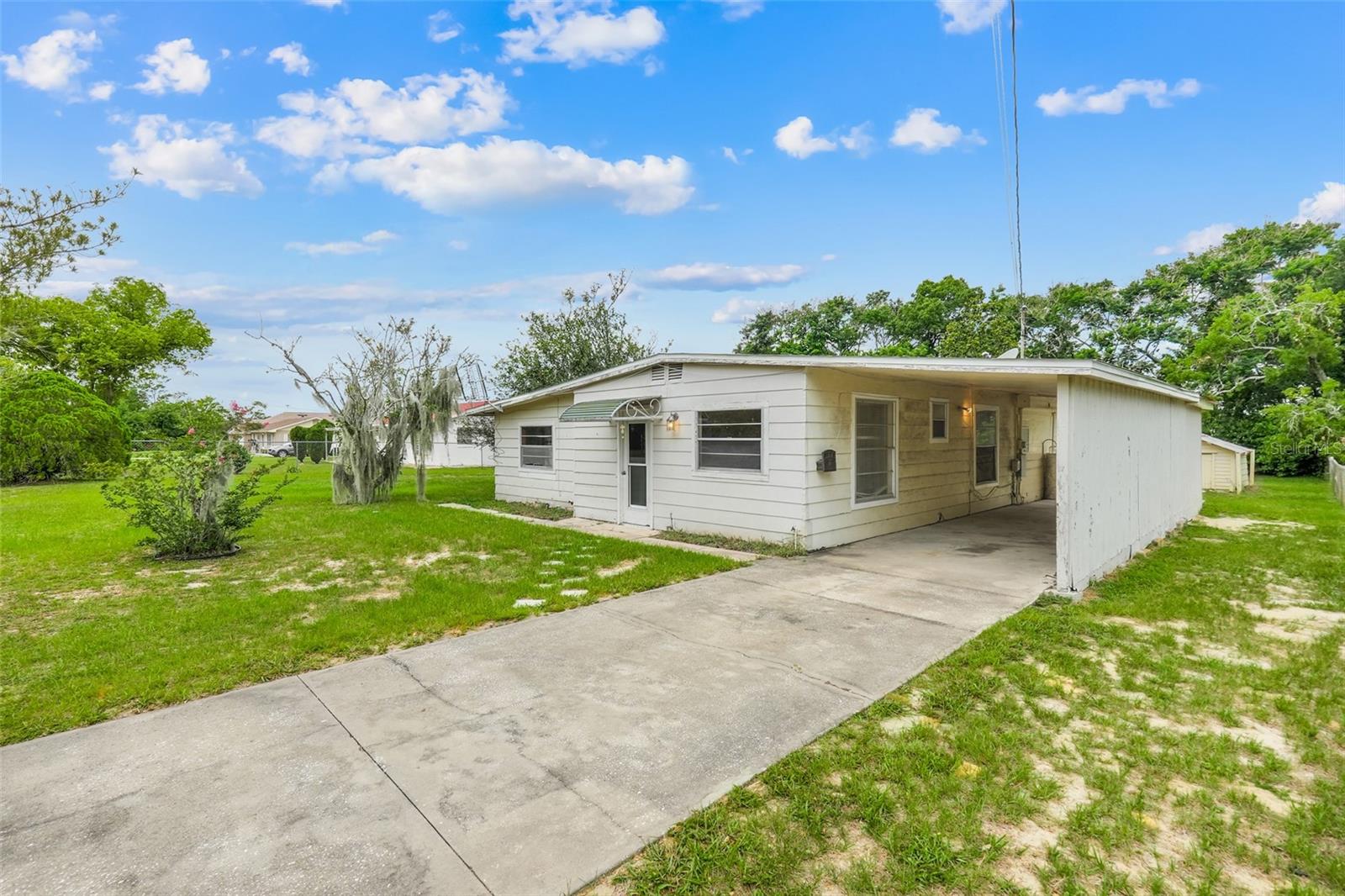 11411 Huggins St Property Photo 35
