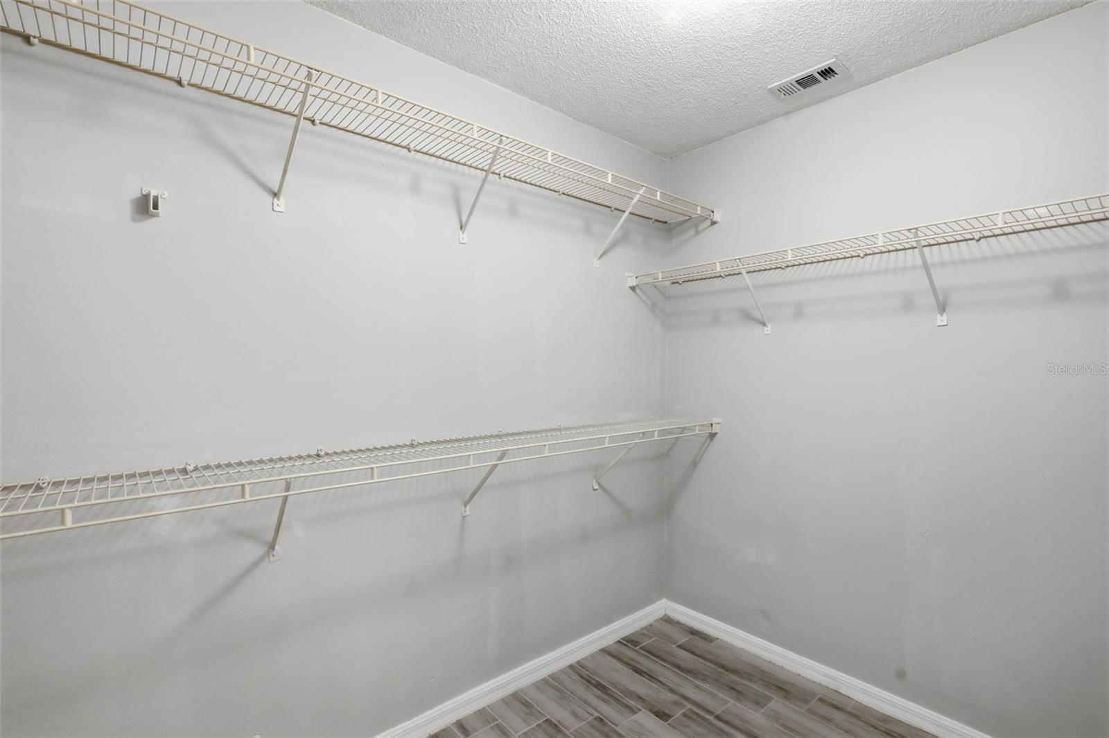2943 Cialella Pass Property Photo 30