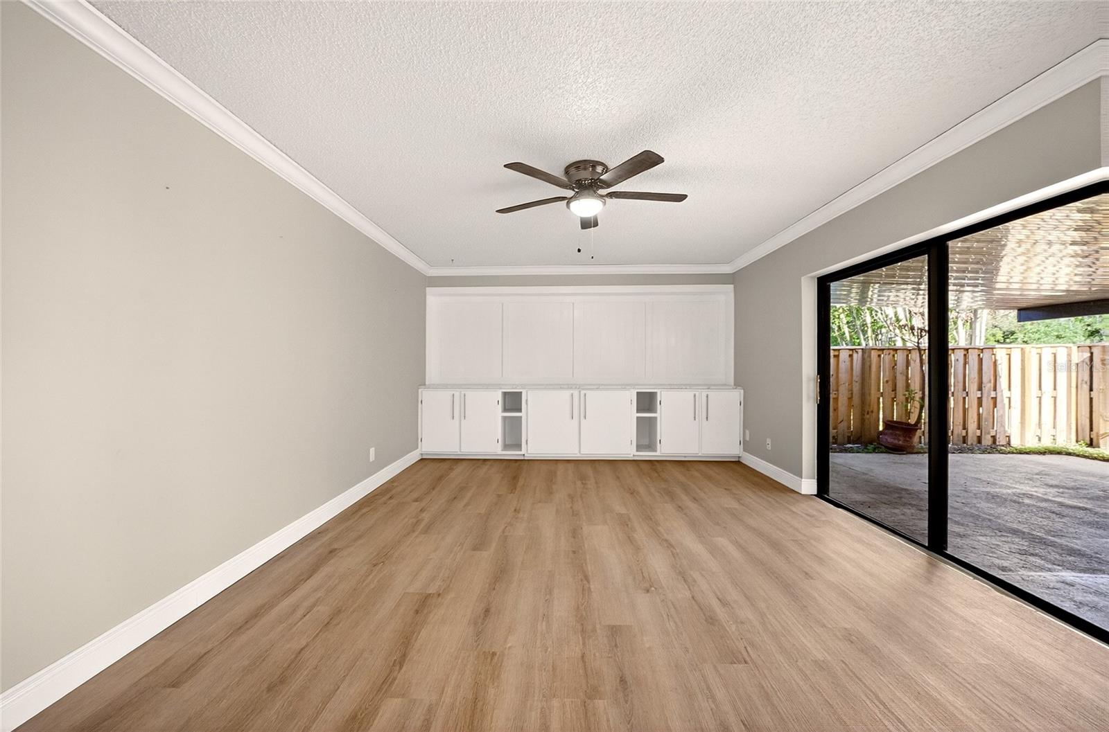 2906 Ash Dr Property Photo 6