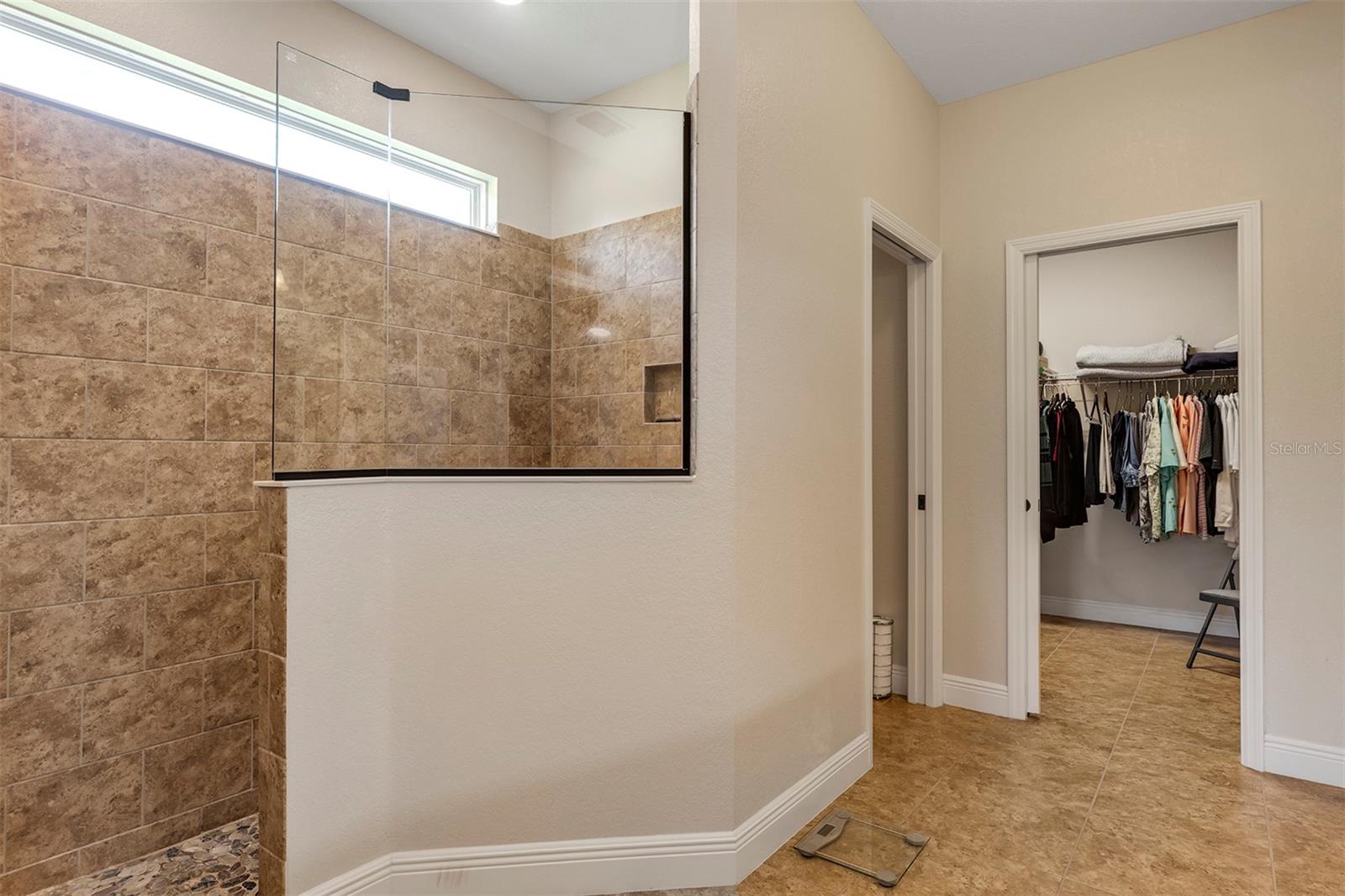 4334 Bent Creek Ln Property Photo 16