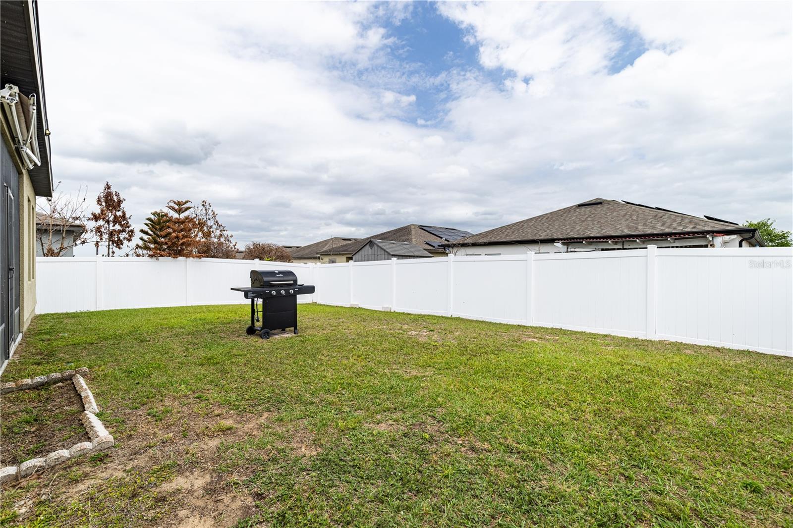 346 Eaglecrest Dr Property Photo 29