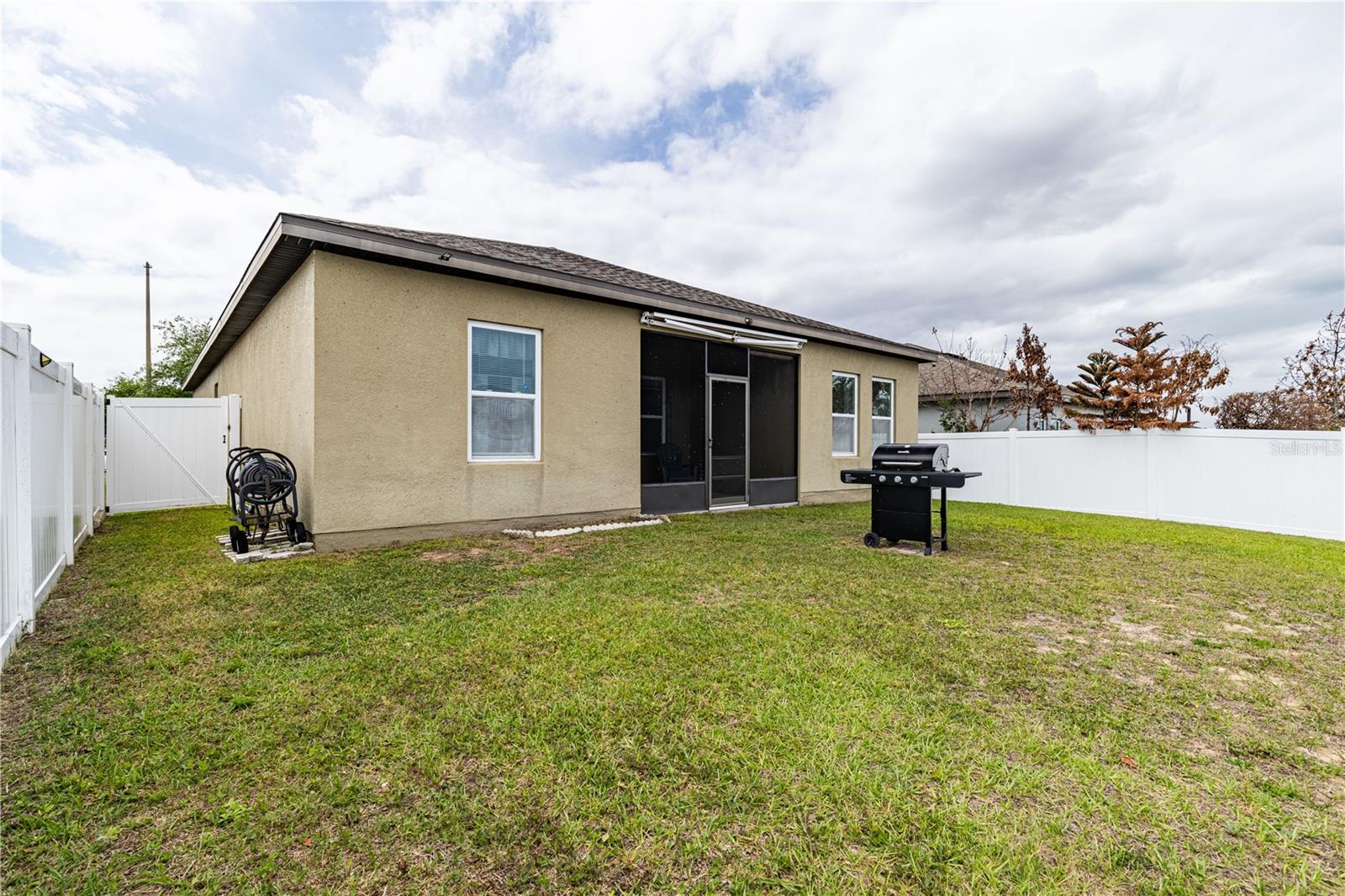 346 Eaglecrest Dr Property Photo 30