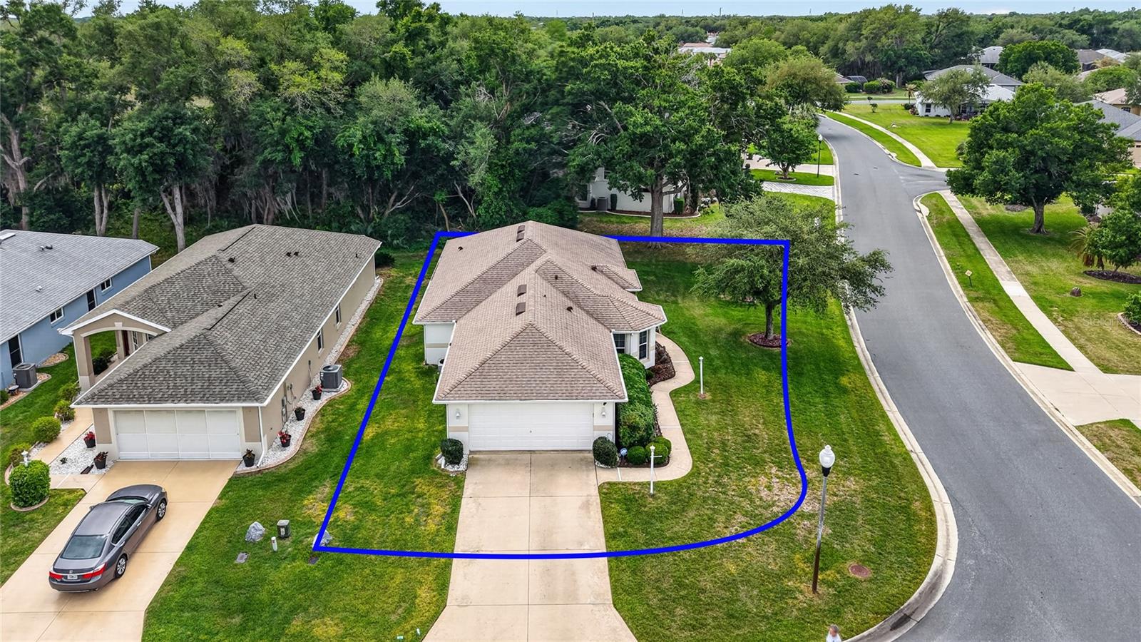 27545 Discover Ct Property Photo 2
