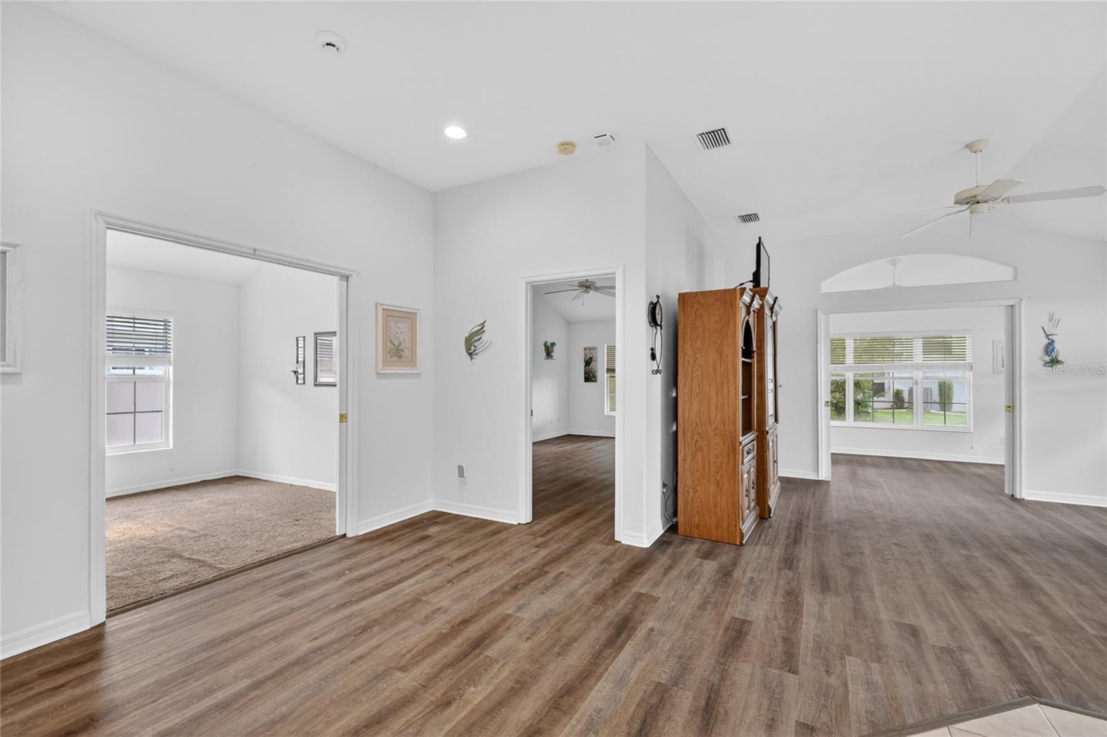 27545 Discover Ct Property Photo 11