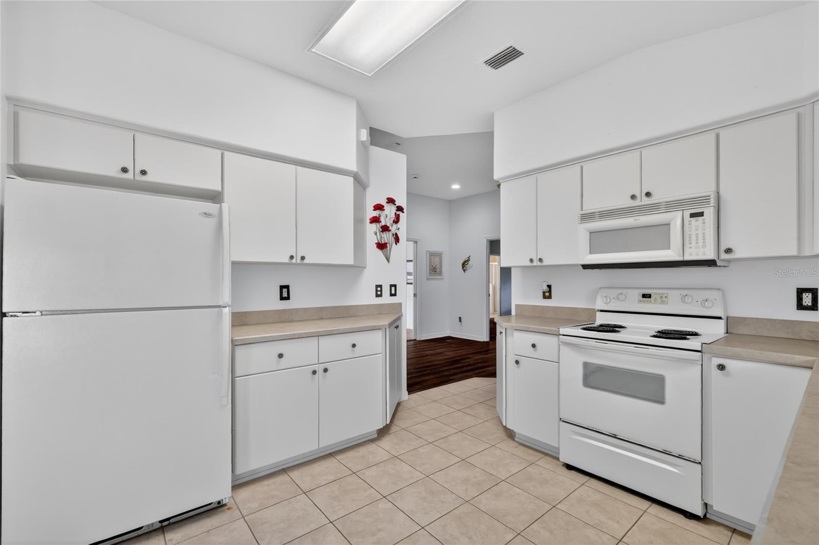 27545 Discover Ct Property Photo 16