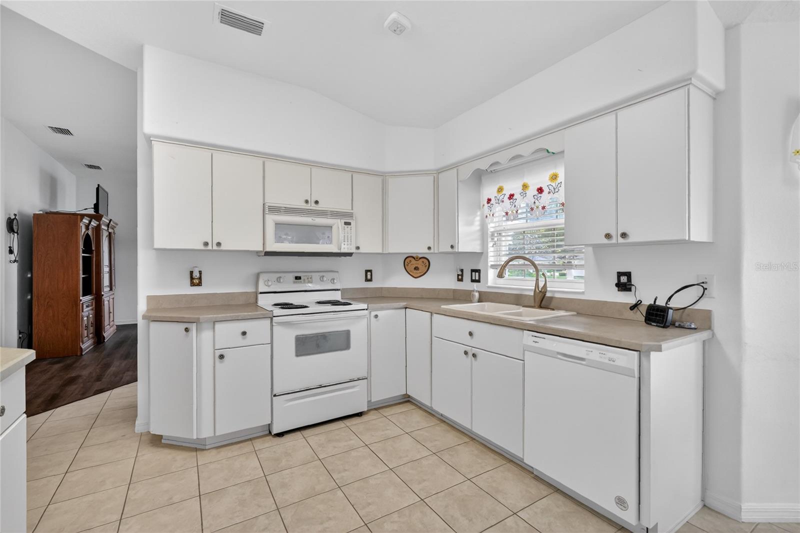 27545 Discover Ct Property Photo 17