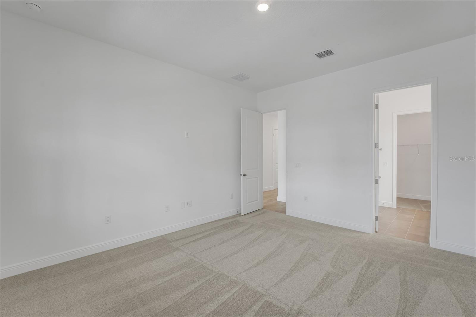 9853 Peebles St Property Photo 11