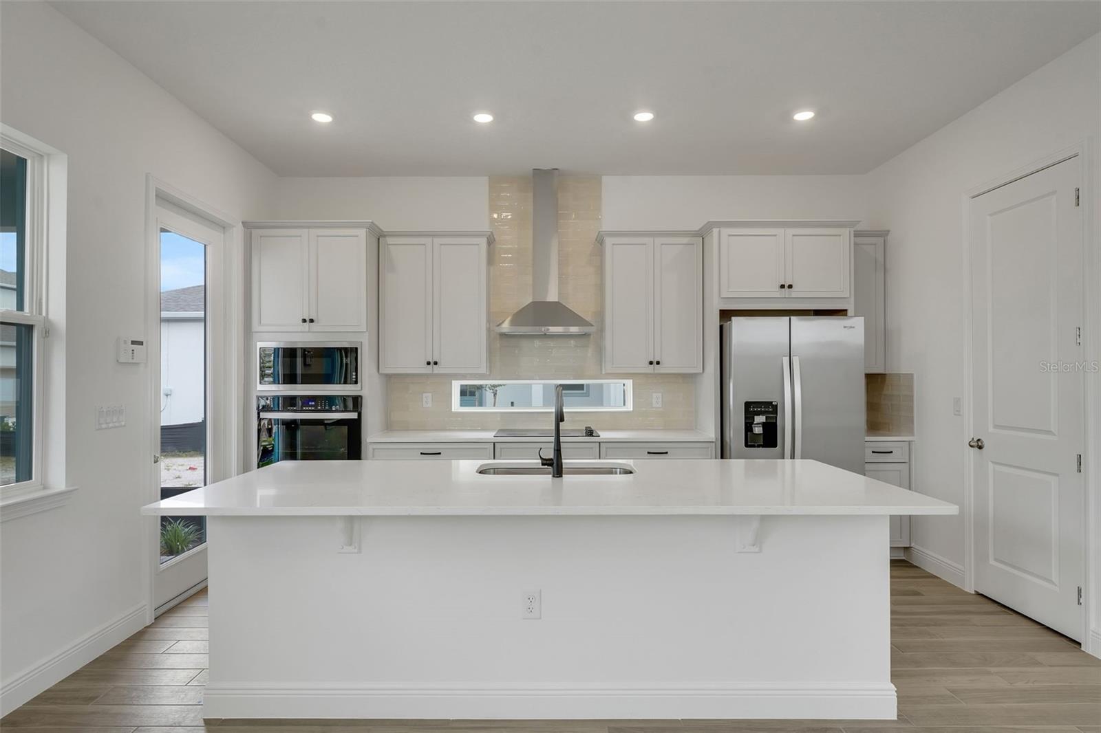9853 Peebles St Property Photo 22