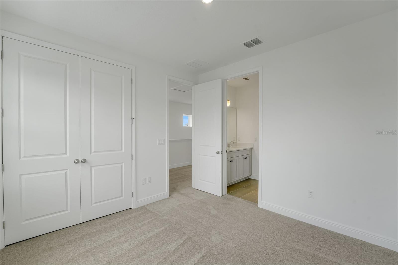 9853 Peebles St Property Photo 29
