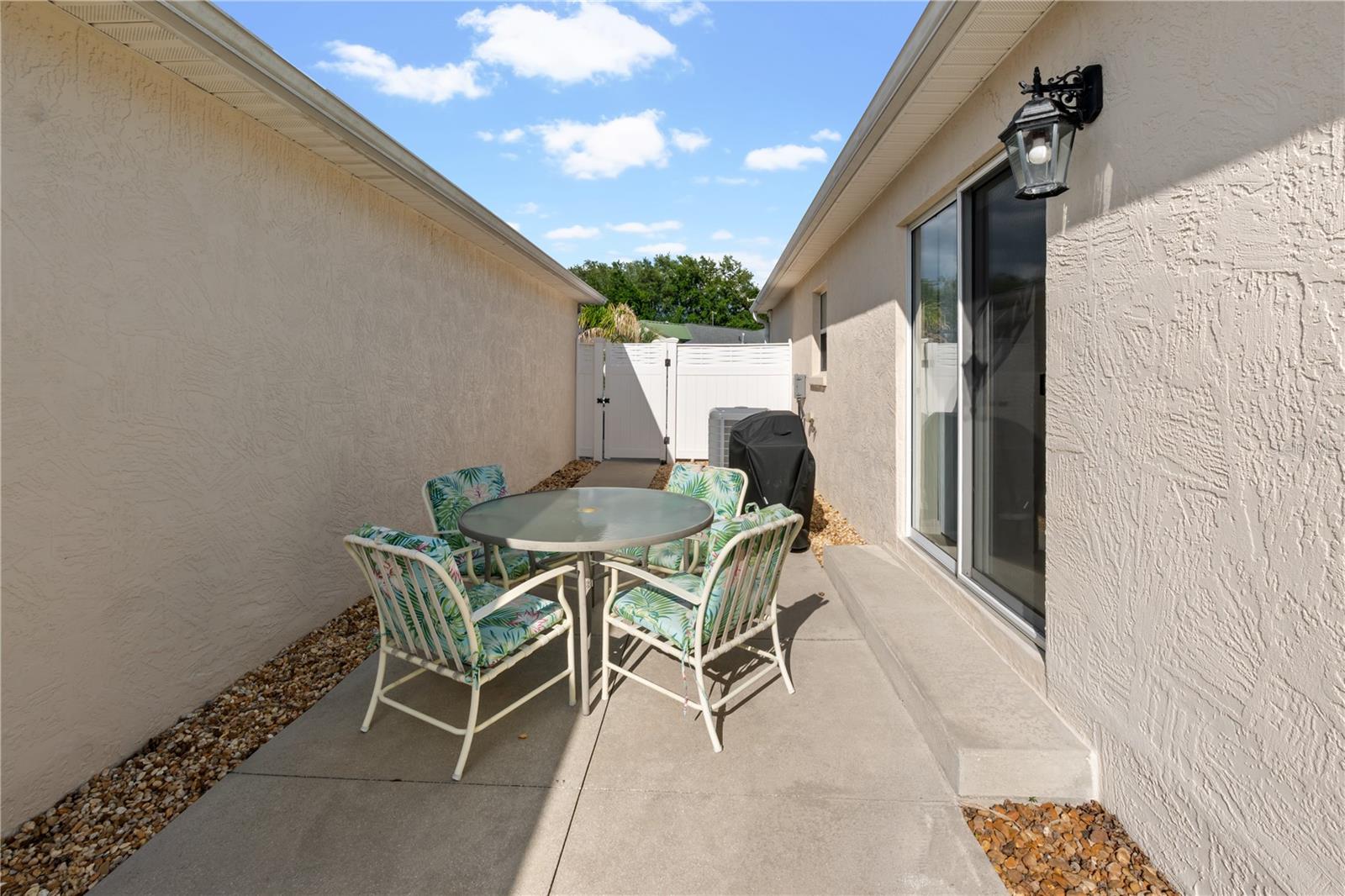 1666 Summerchase Loop Property Photo 22