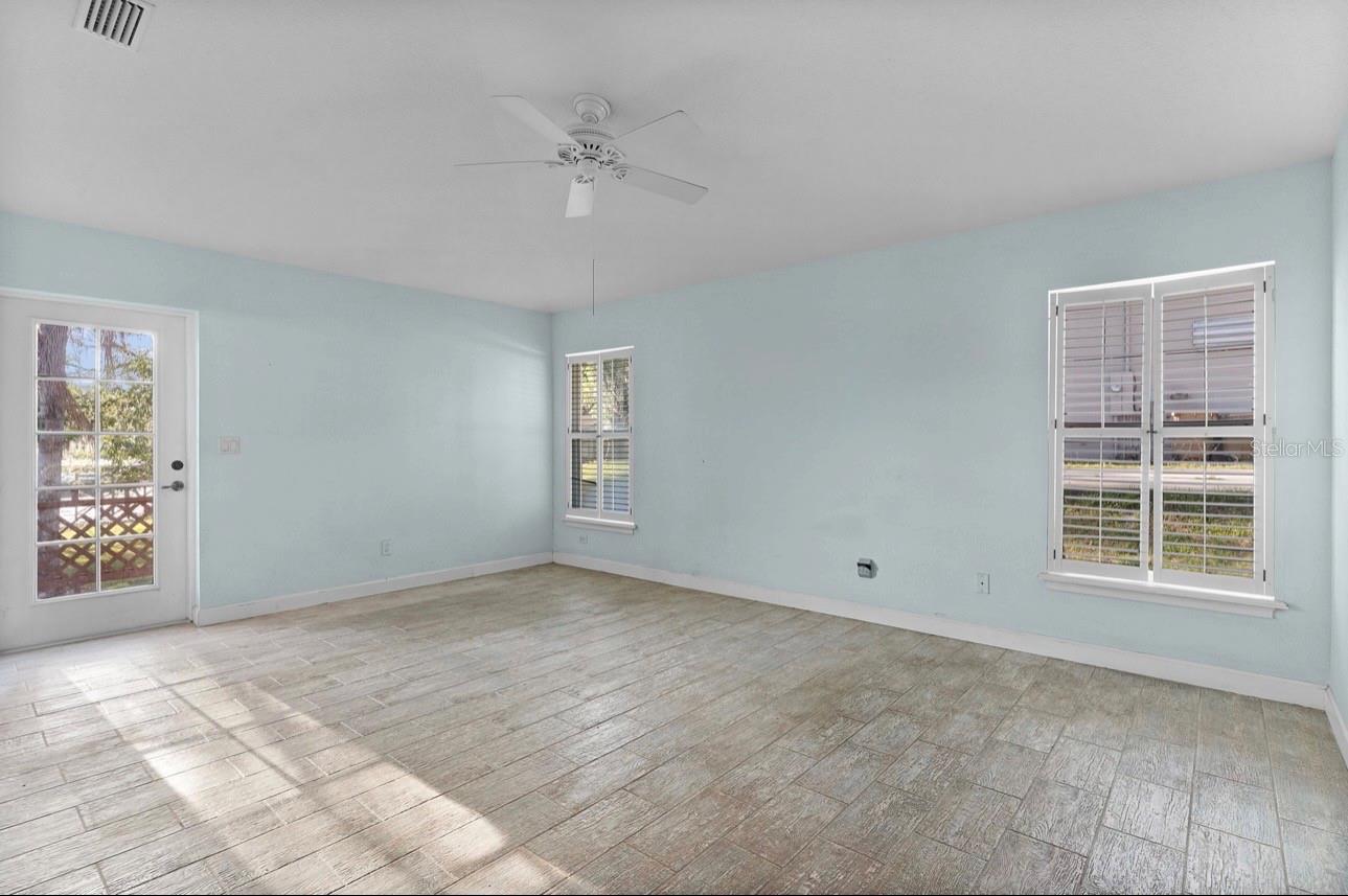9440 County Road 561 Property Photo 27