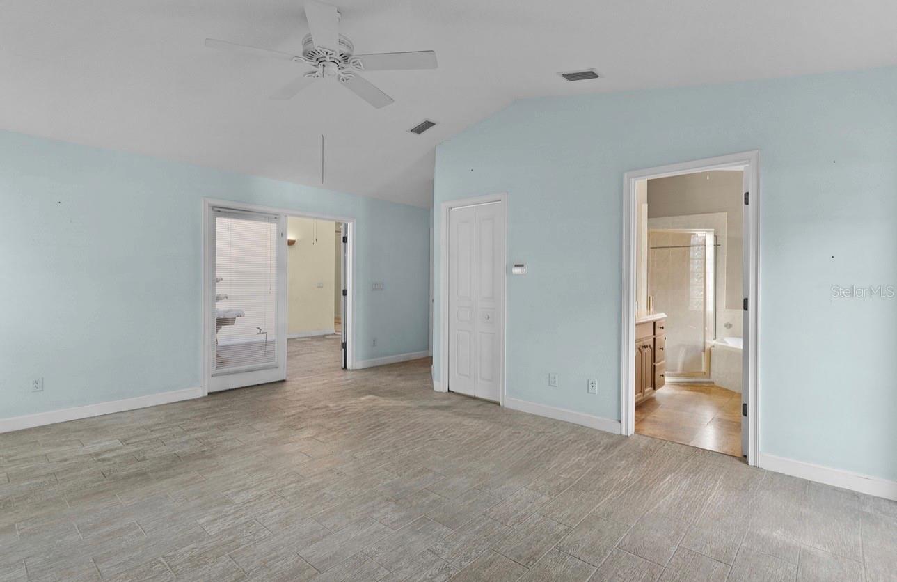 9440 County Road 561 Property Photo 30