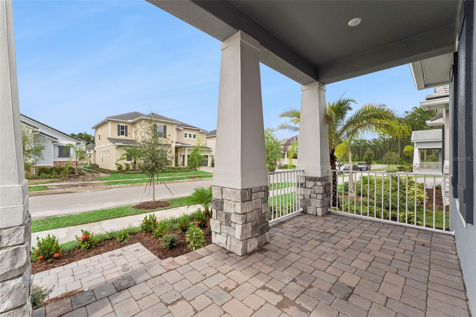 14353 Crest Palm Ave Property Photo 5