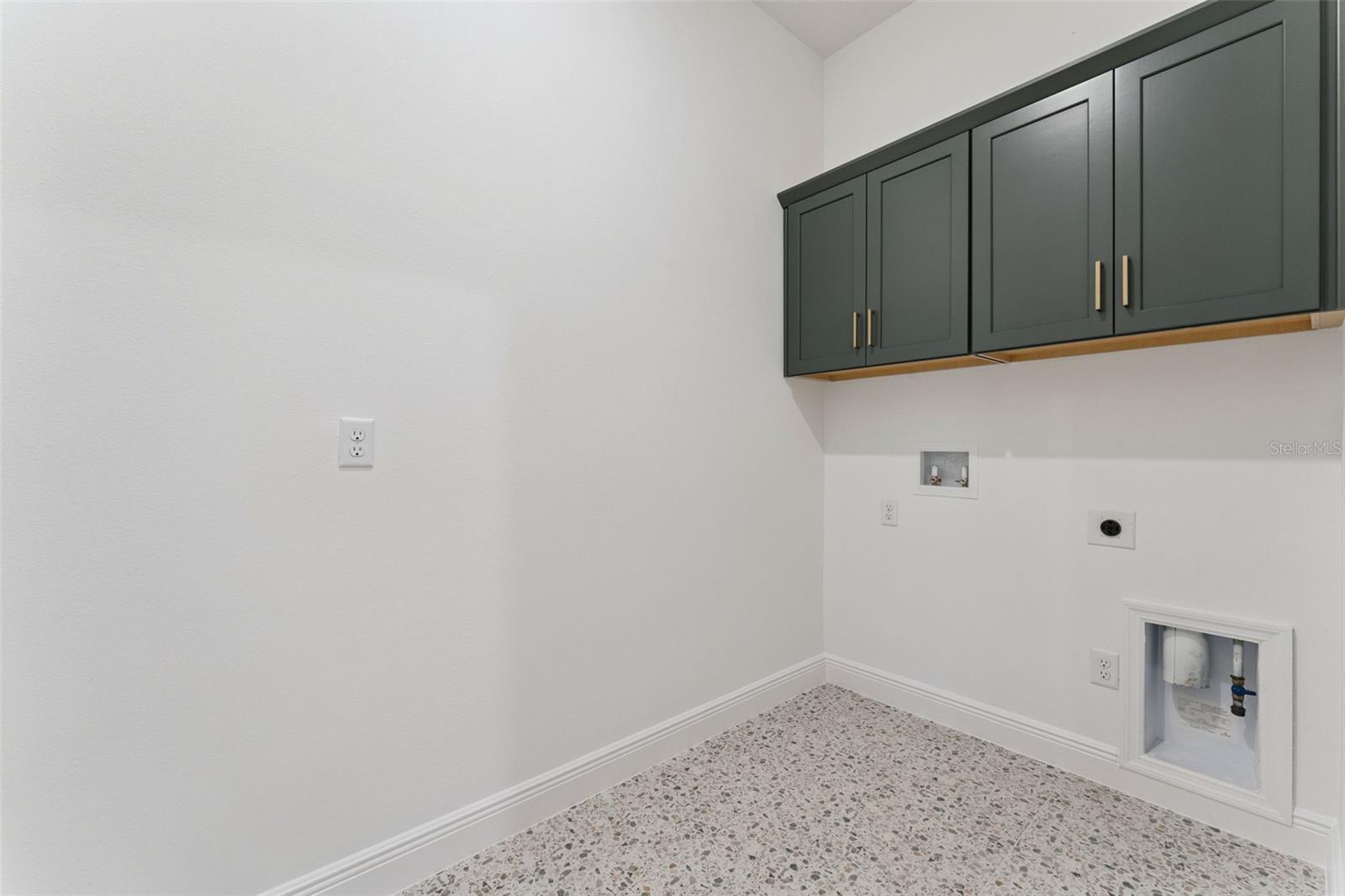 14353 Crest Palm Ave Property Photo 40