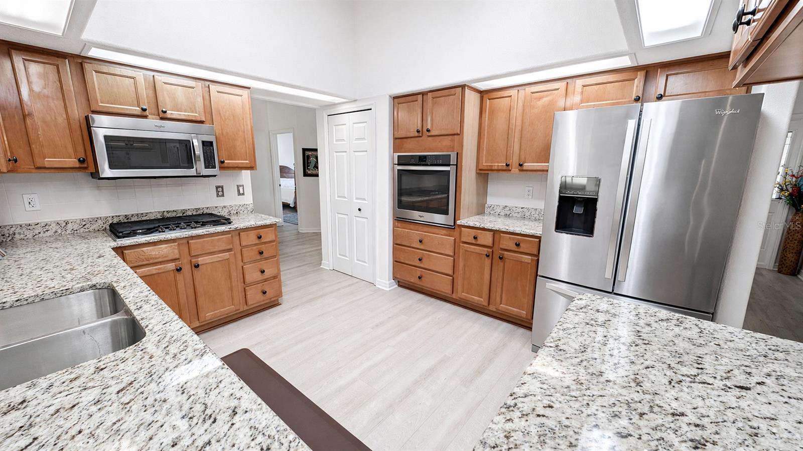 5277 Indian Ocean Loop Property Photo 12