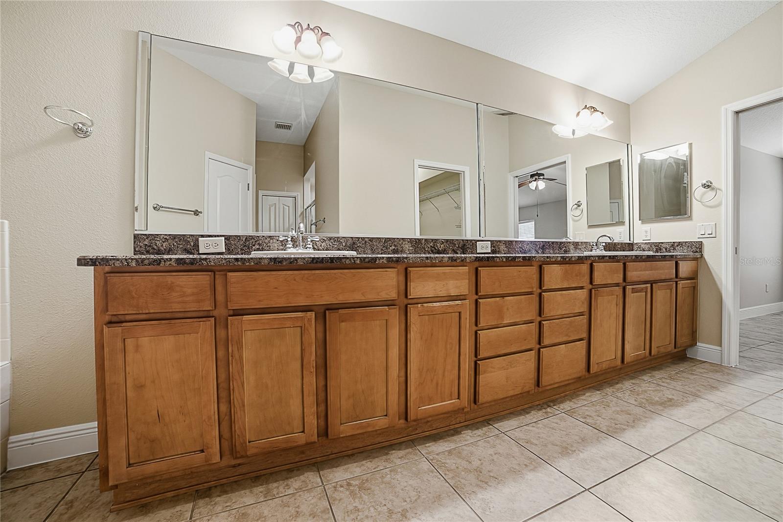4141 County Road 121d Property Photo 32
